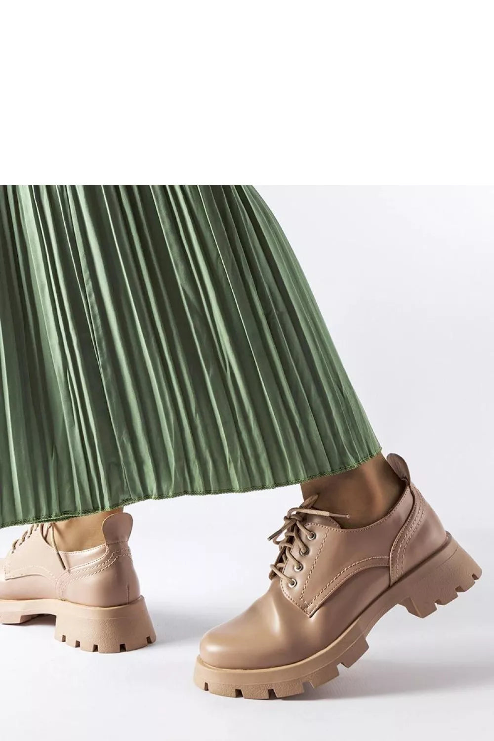 Pusbačiai, modelis 206572 Solea