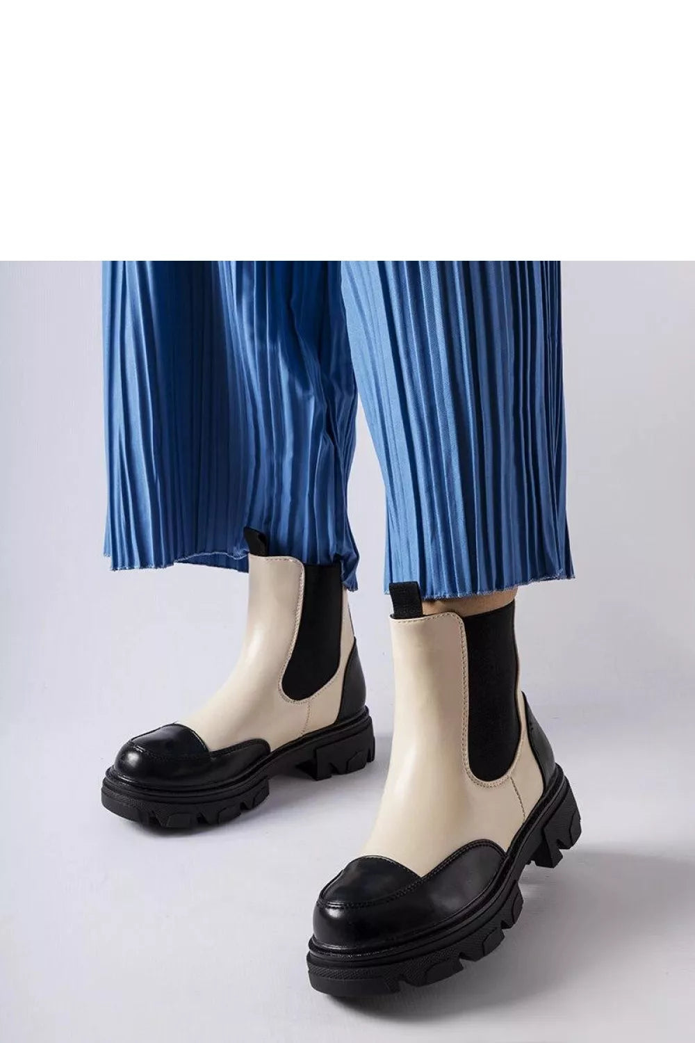 Batai, modelis 206575 Solea