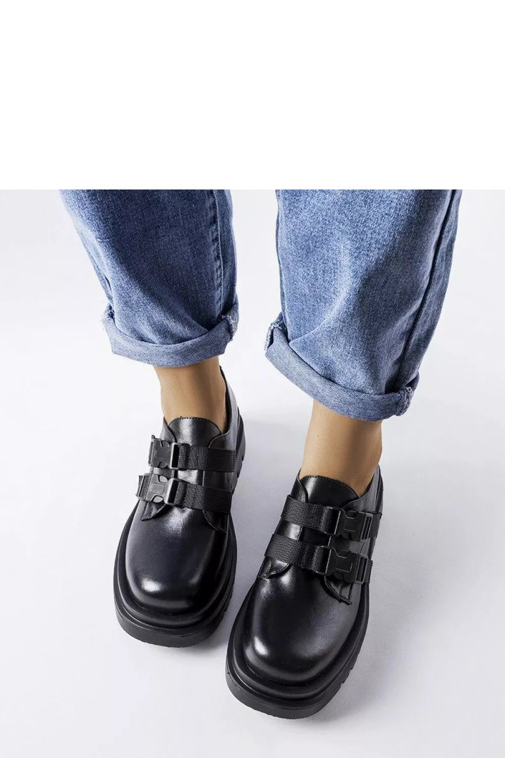 Pusbačiai, modelis 207041, Solea