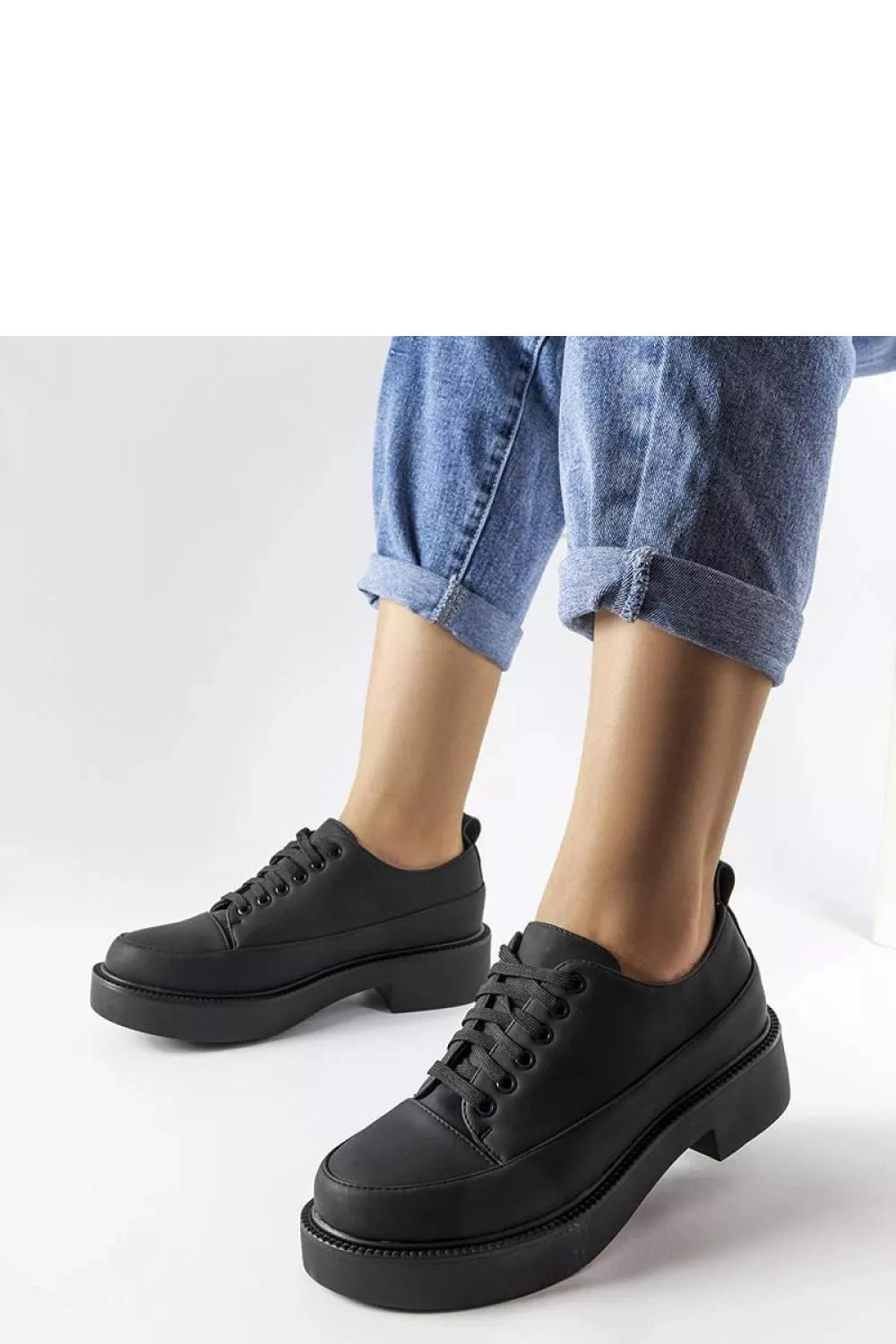 Pusbačiai, modelis 207042 Solea