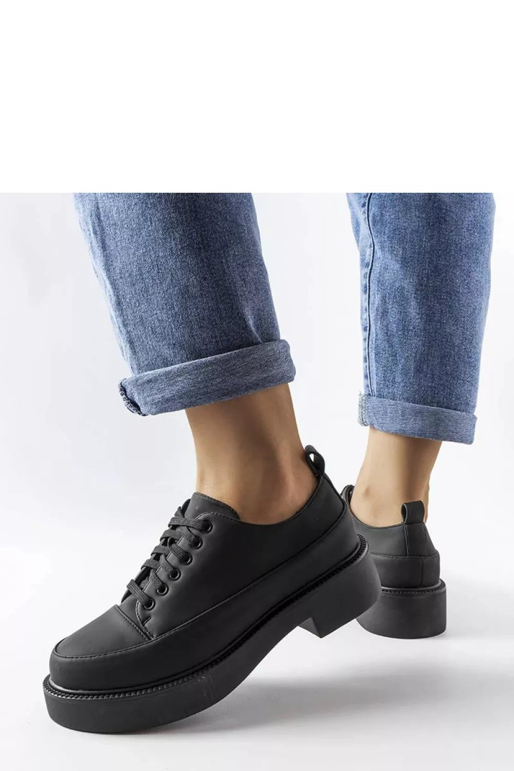 Pusbačiai, modelis 207042 Solea