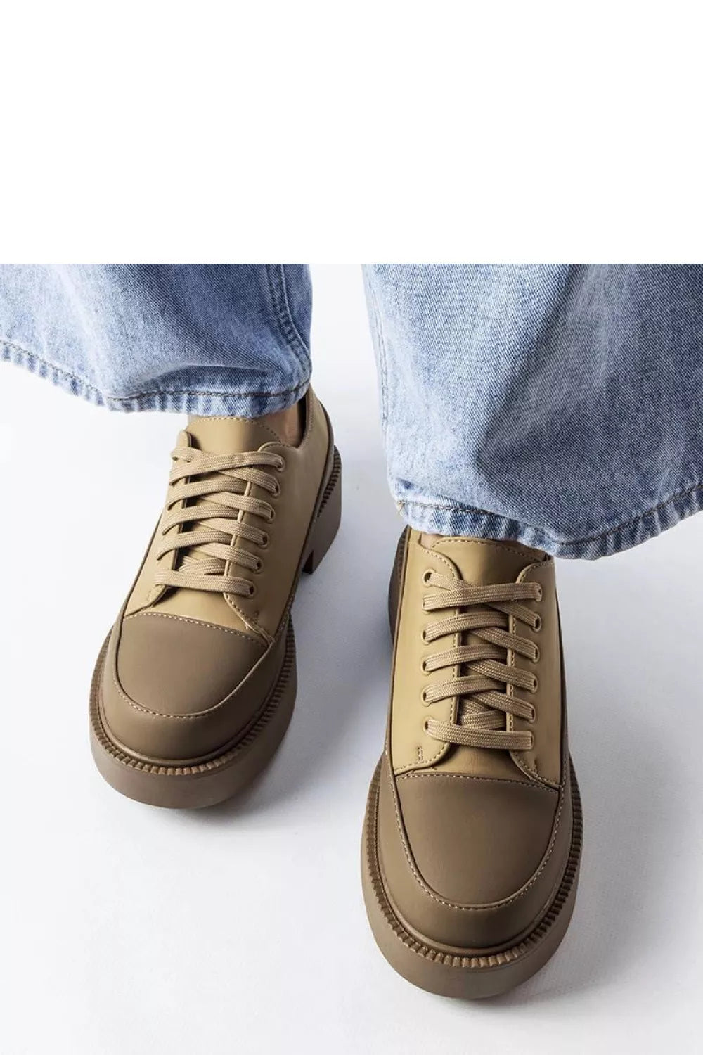 Pusbačiai, modelis 207043 Solea