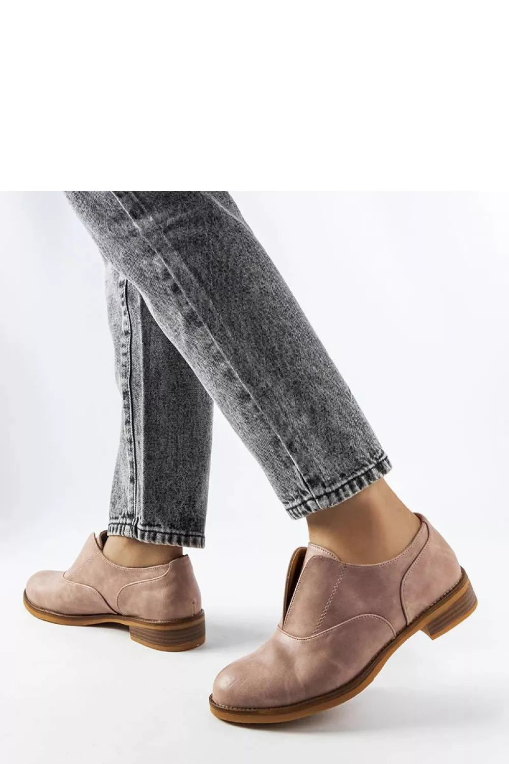 Pusbačiai, modelis 207055 Solea