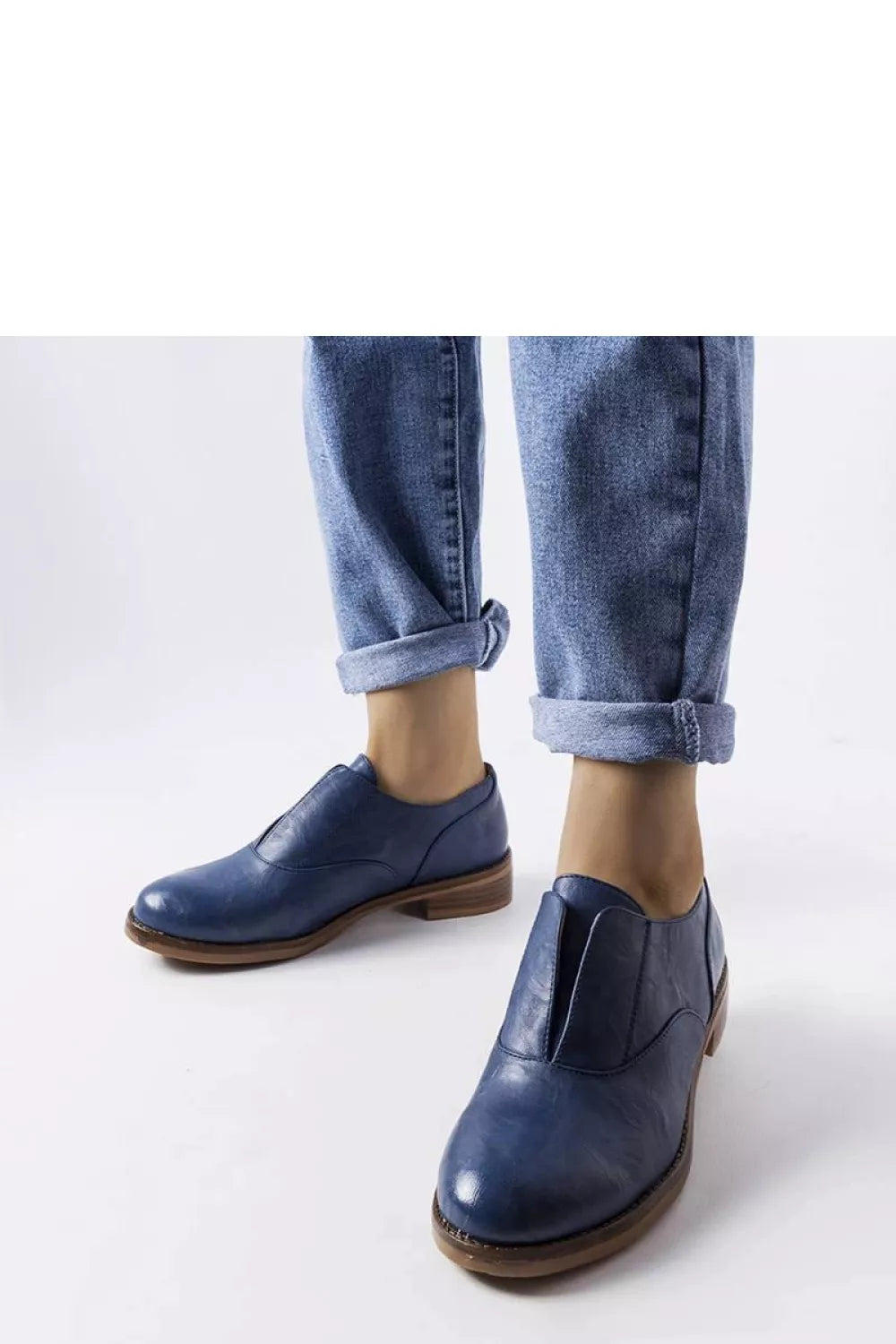 Pusbačiai, modelis 207057 Solea