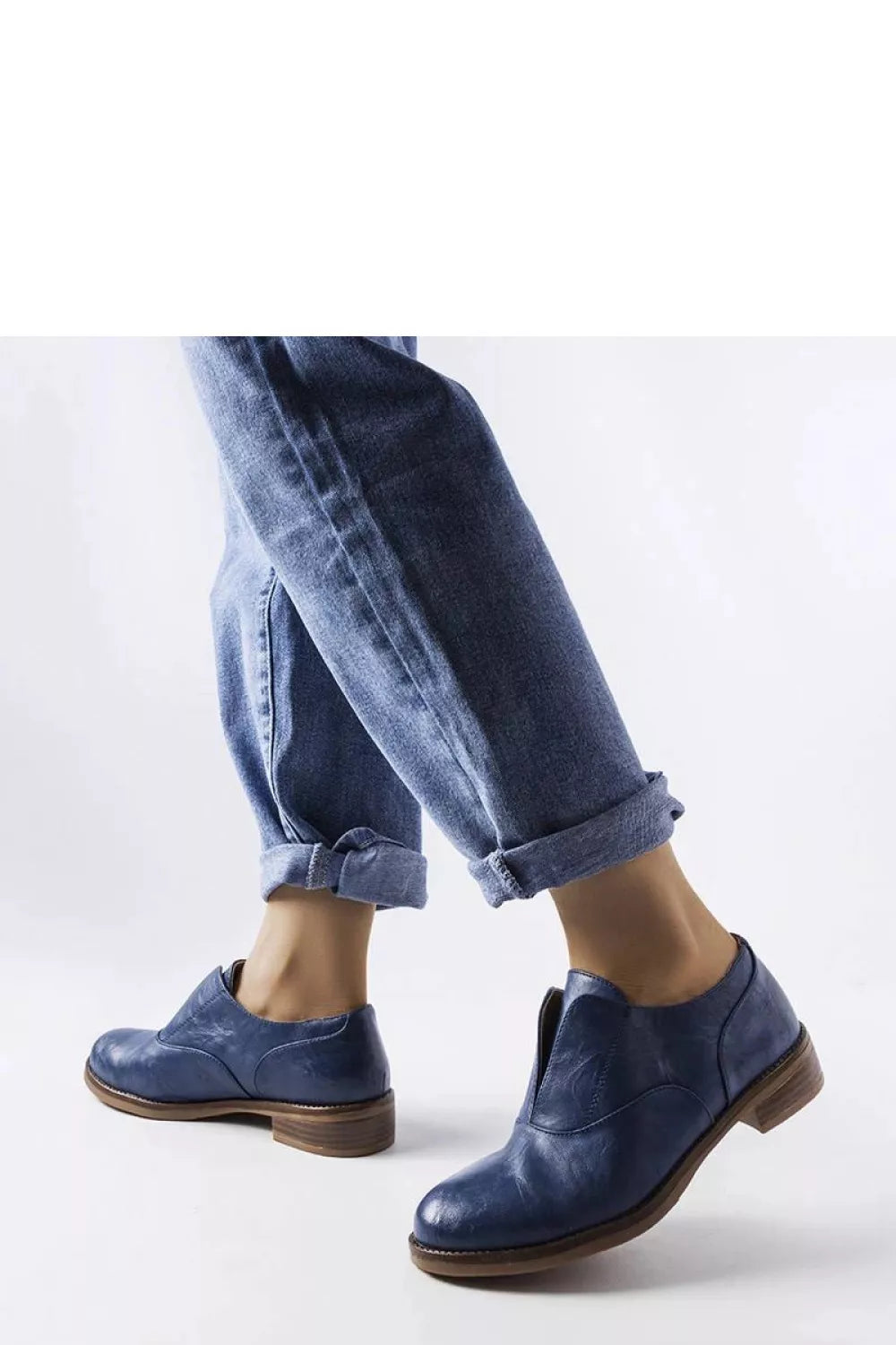 Pusbačiai, modelis 207057 Solea