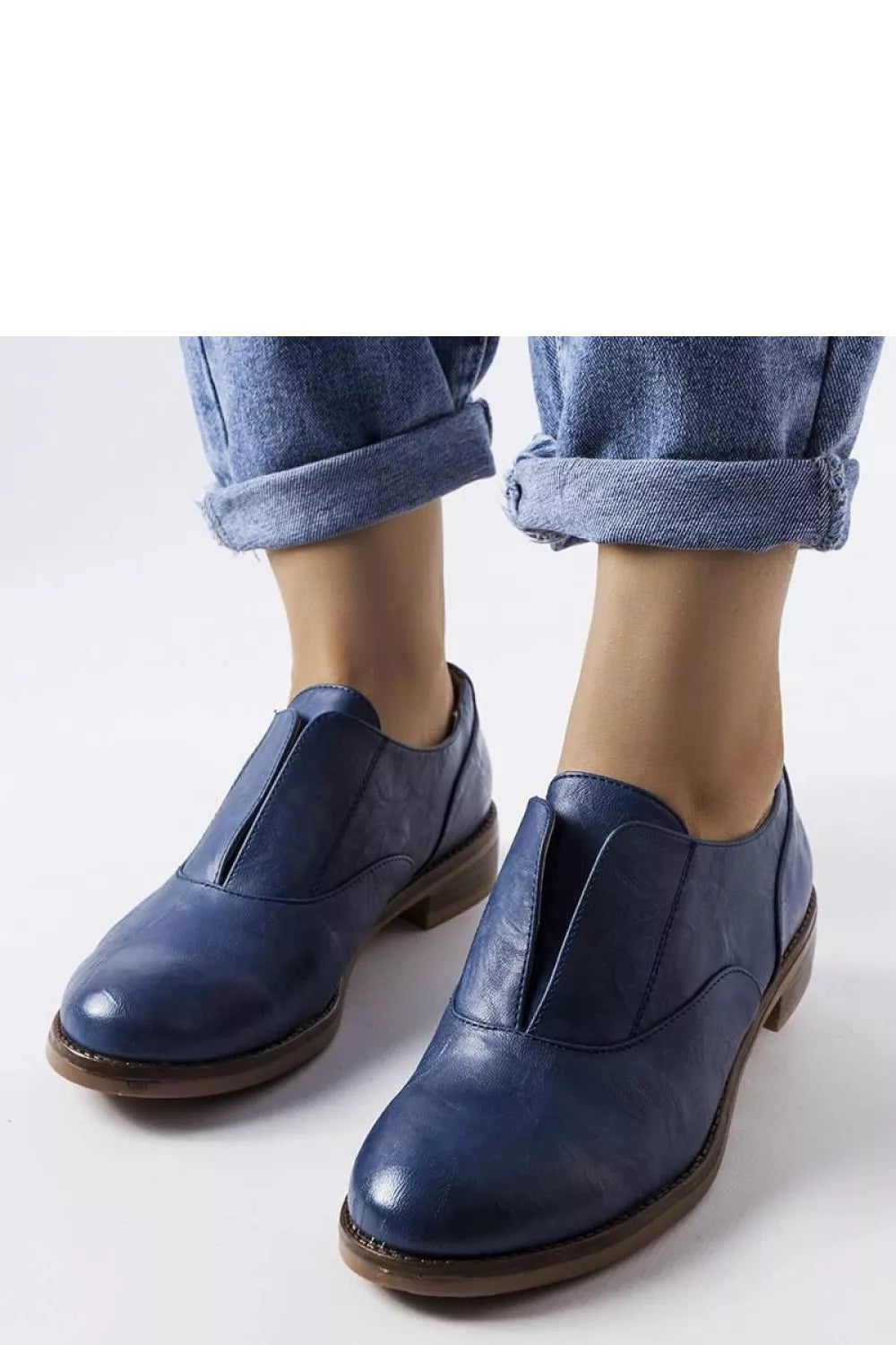 Pusbačiai, modelis 207057 Solea