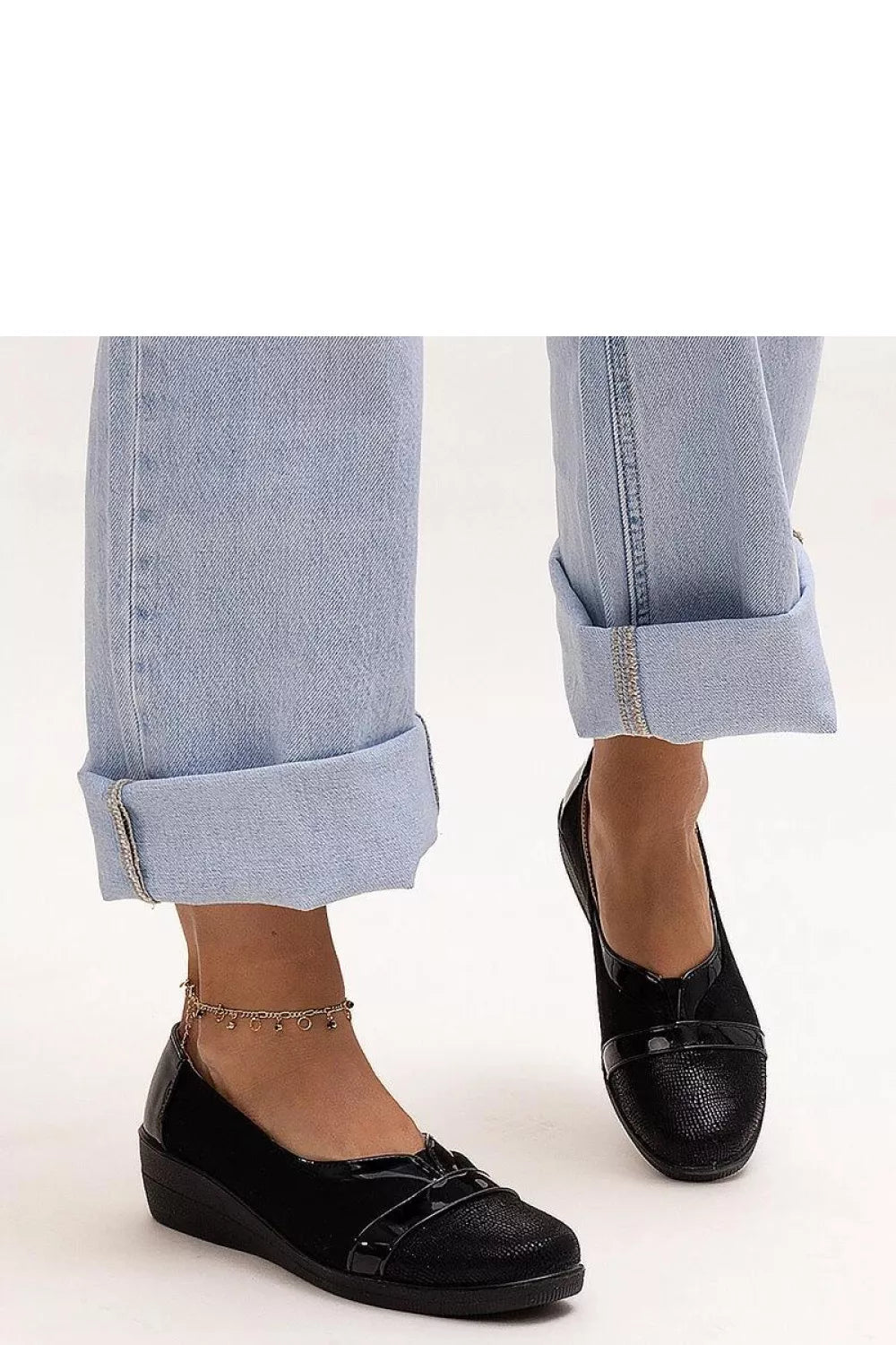 Pusbačiai, modelis 207067 Solea