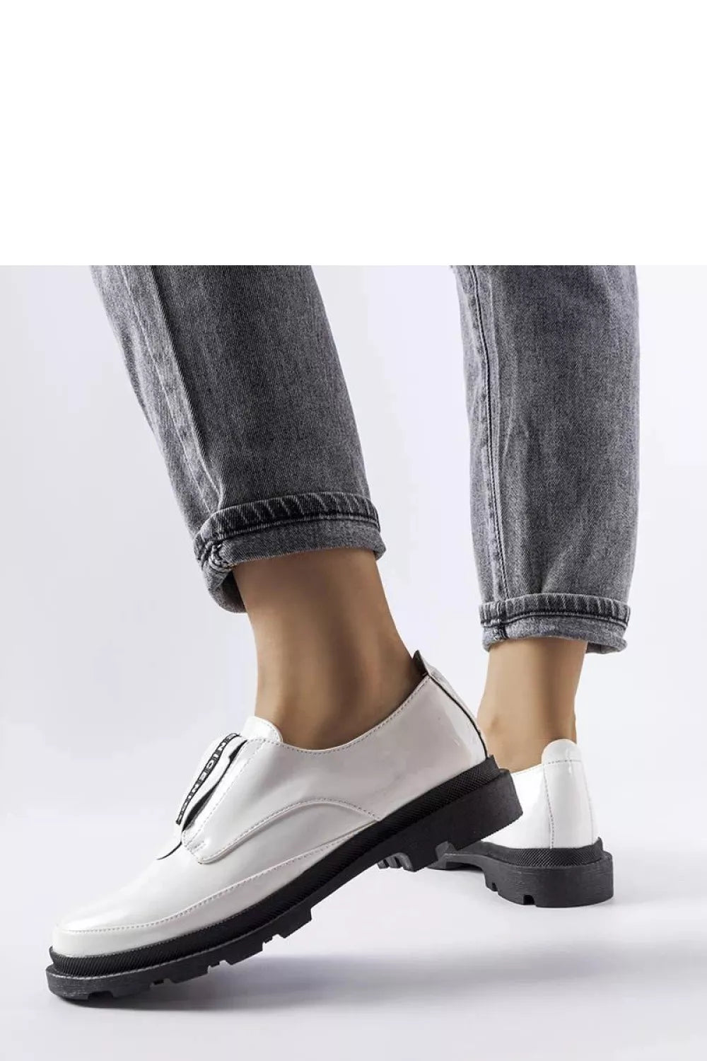 Pusbačiai, modelis 207070 Solea