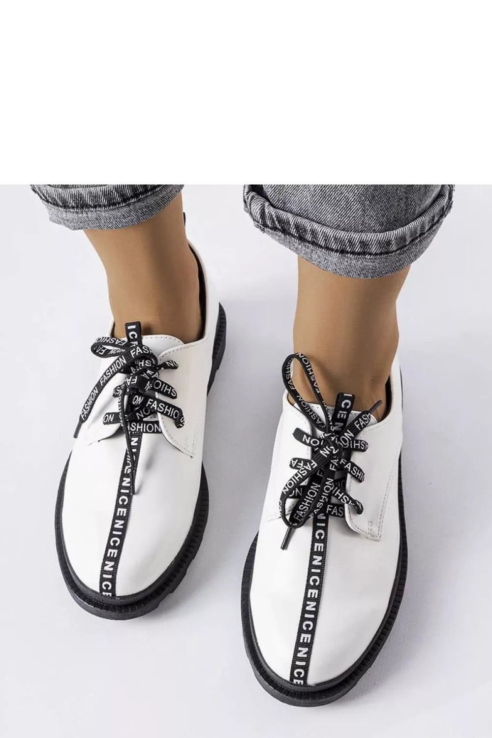 Pusbačiai, modelis 207078 Solea