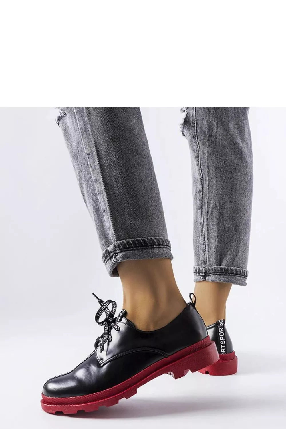 Pusbačiai, modelis 207080 Solea