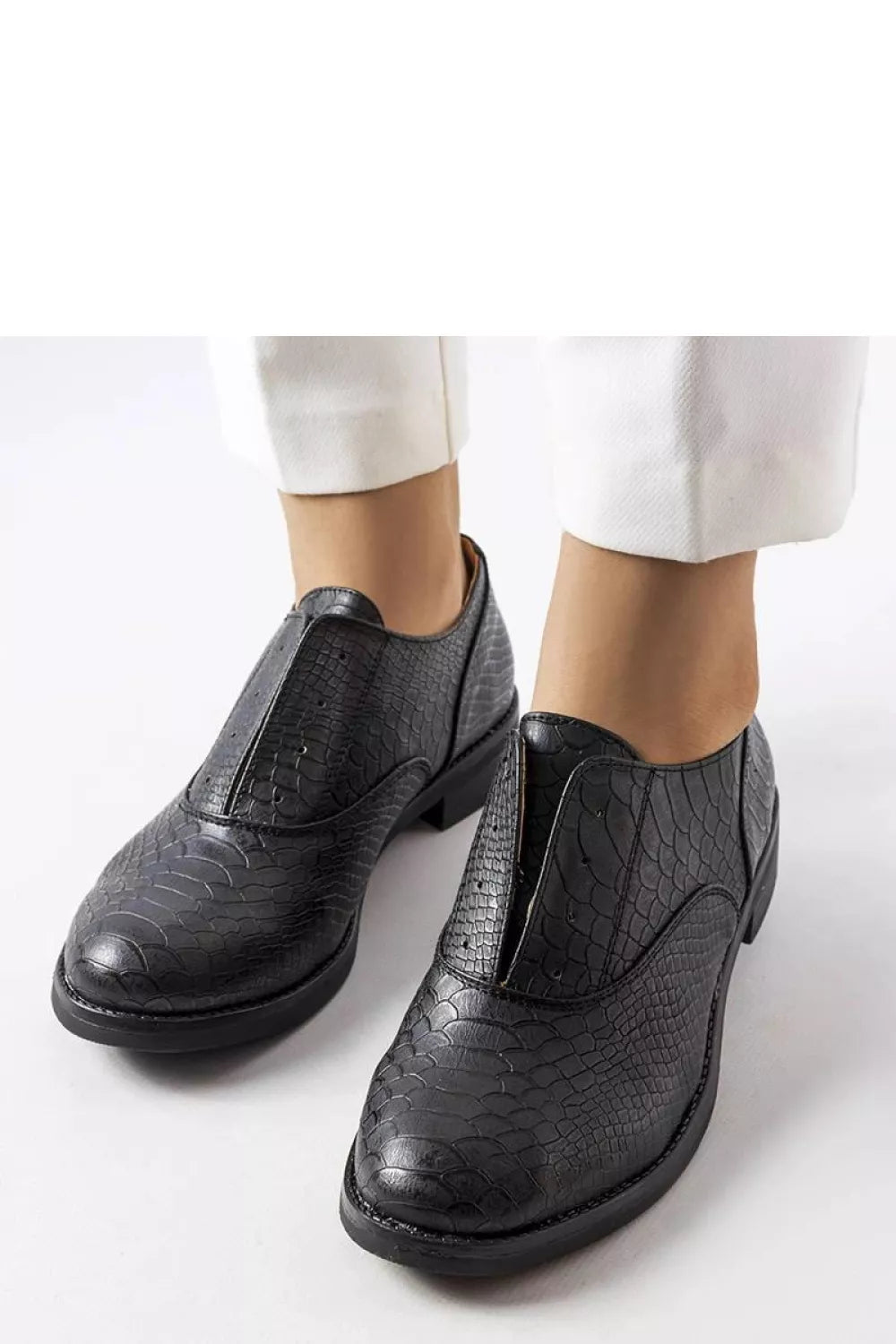 Pusbačiai, modelis 207084 Solea