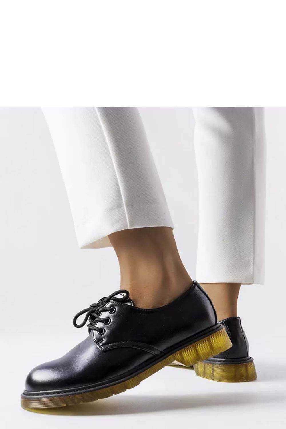 Pusbačiai, modelis 207086 Solea