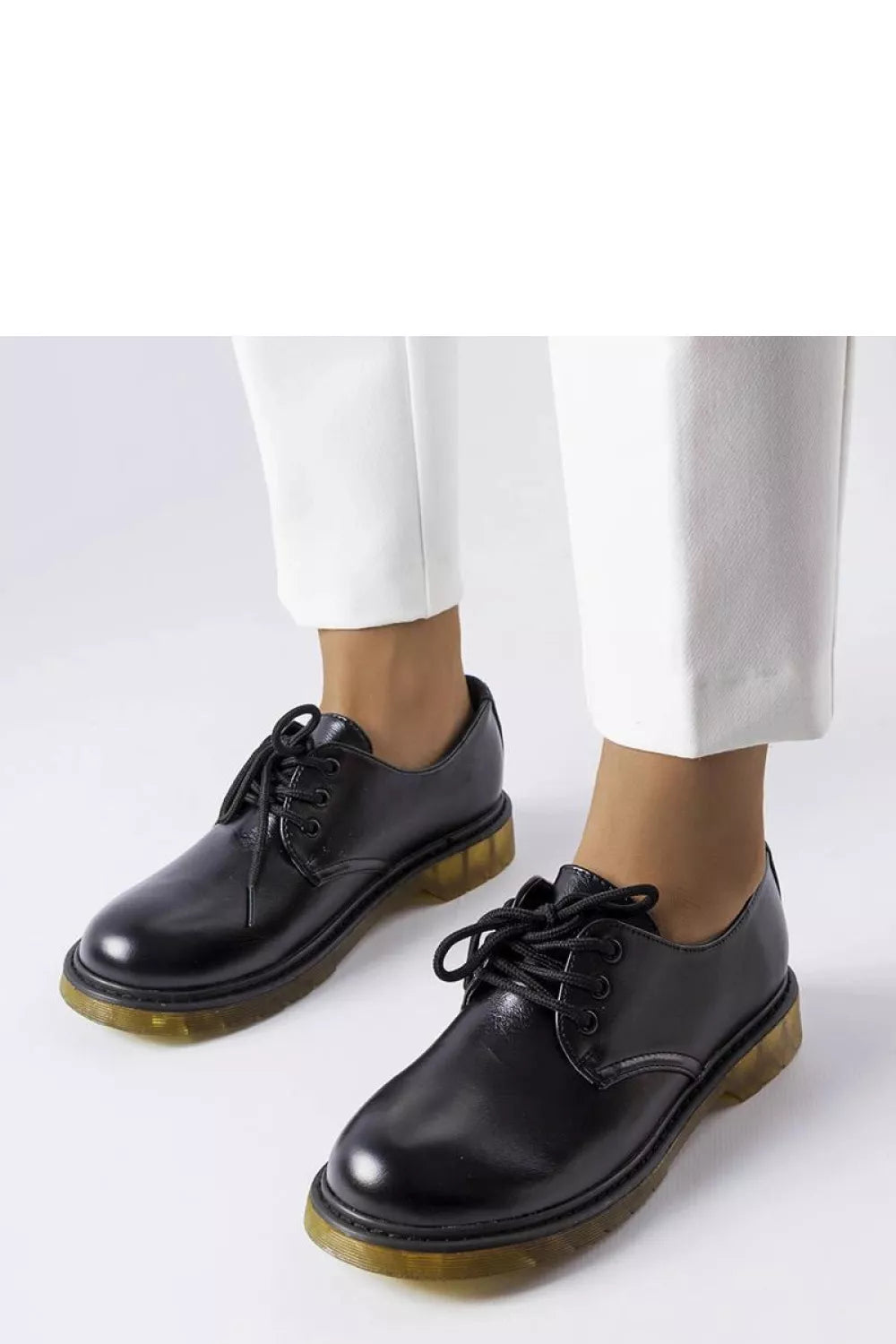 Pusbačiai, modelis 207086 Solea