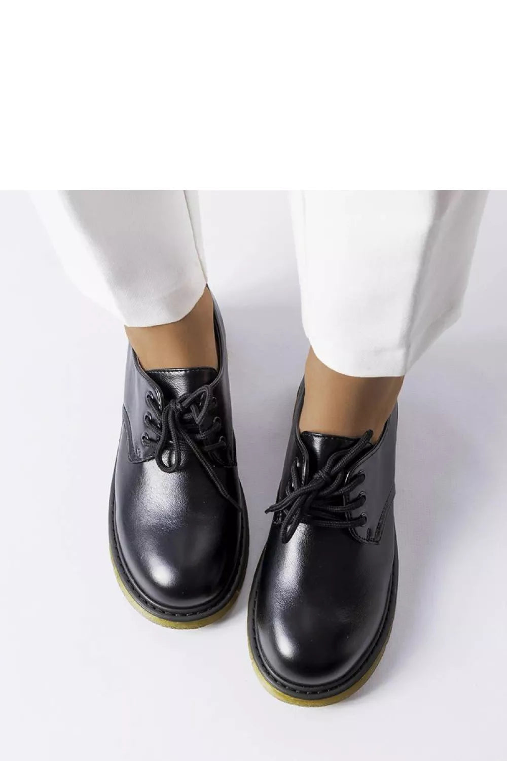 Pusbačiai, modelis 207086 Solea