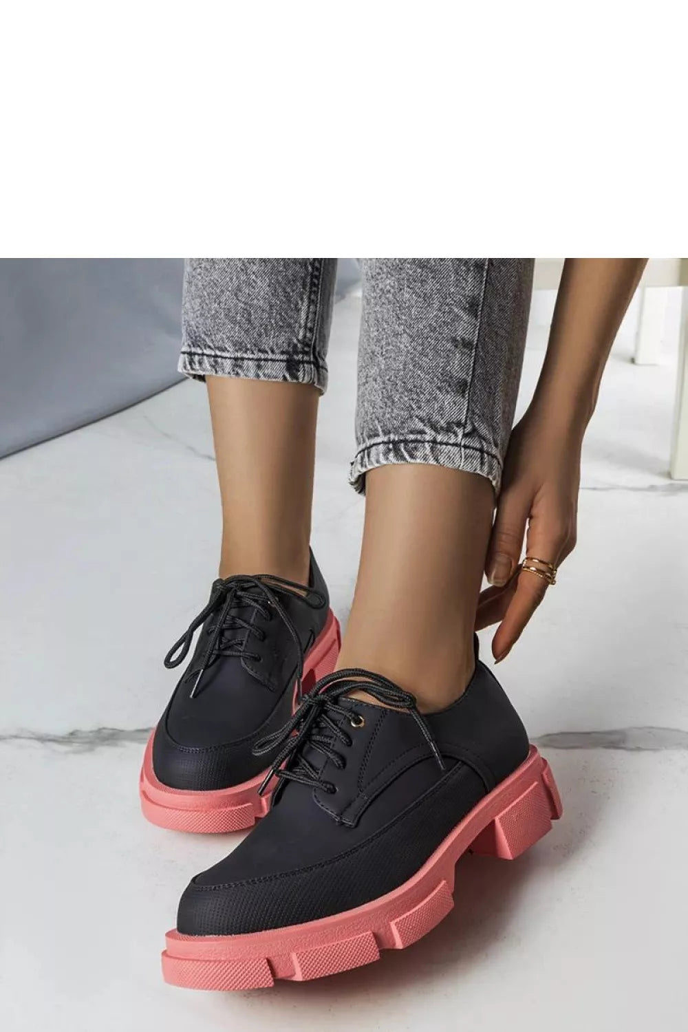 Pusbačiai, modelis 207090 Solea