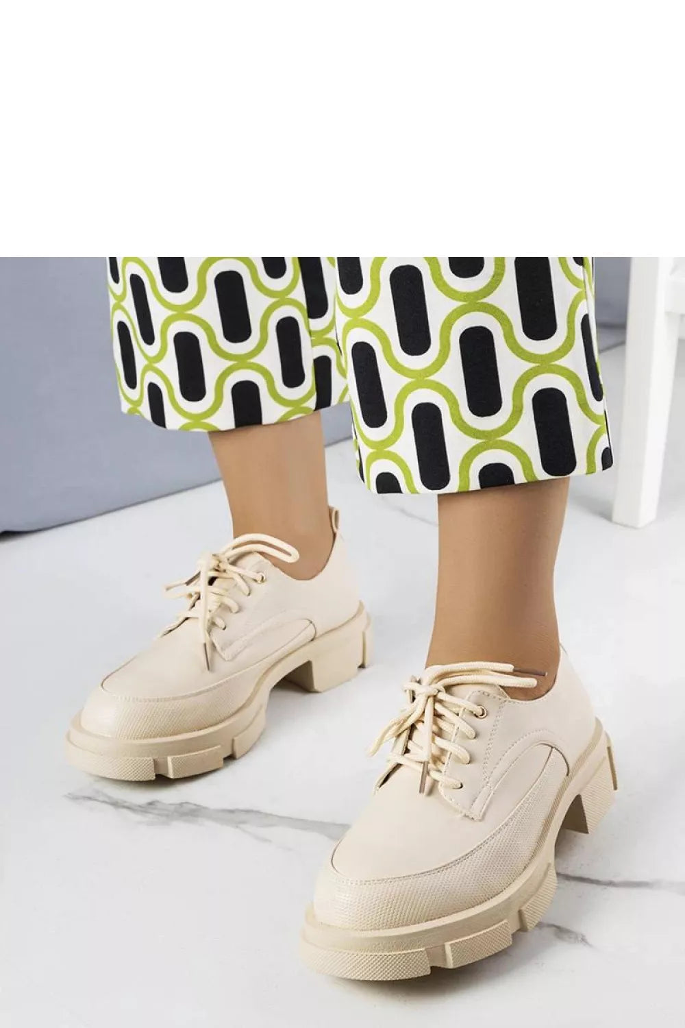 Pusbačiai, modelis 207091 Solea