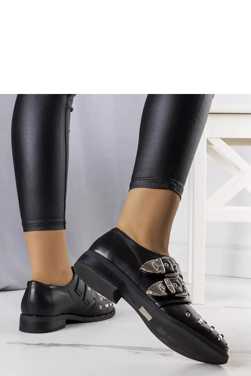 Pusbačiai, modelis 207092 Solea