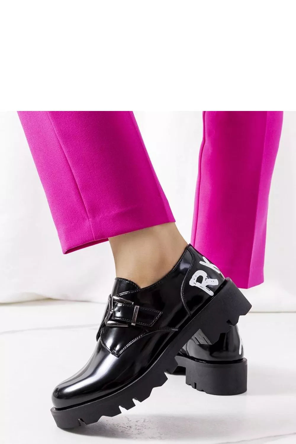 Pusbačiai, modelis 207094 Solea