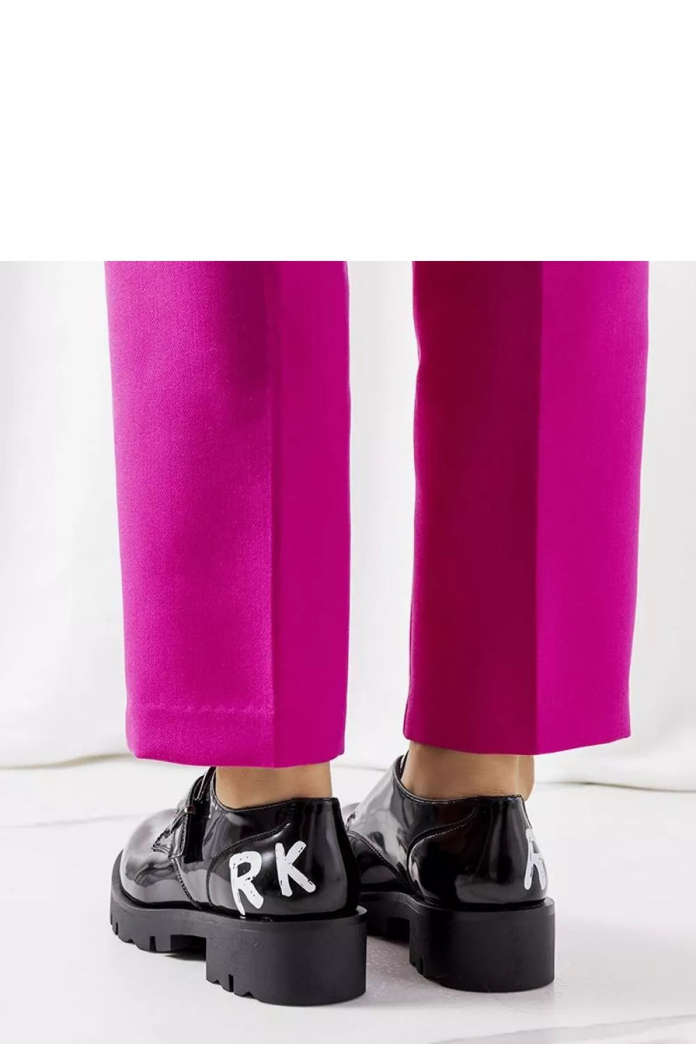 Pusbačiai, modelis 207094 Solea