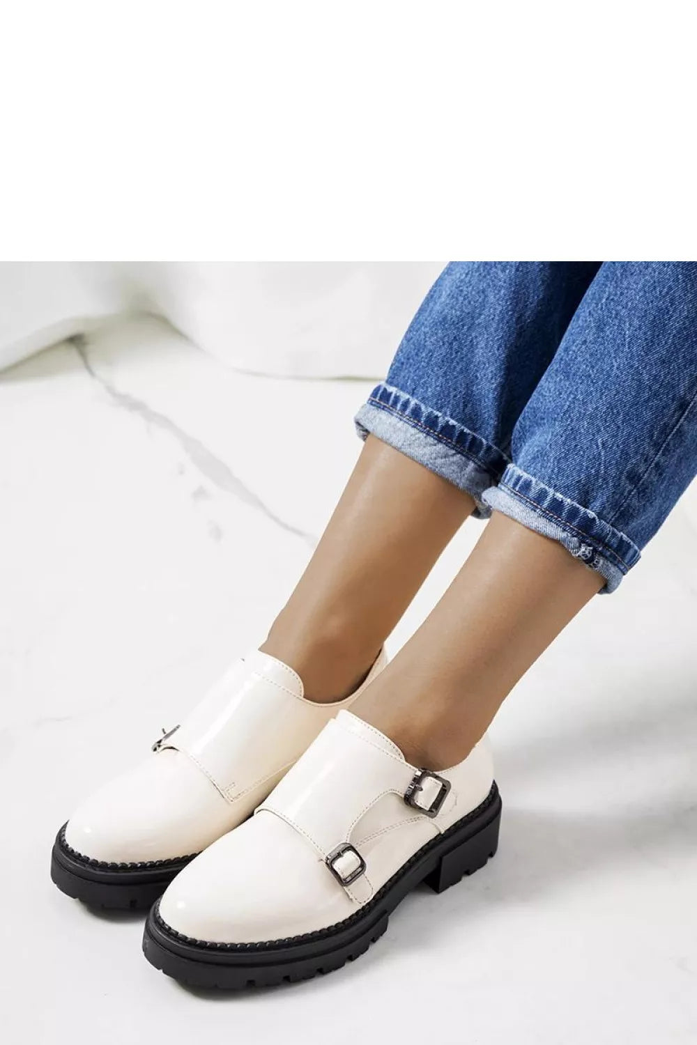 Pusbačiai, modelis 207102 Solea