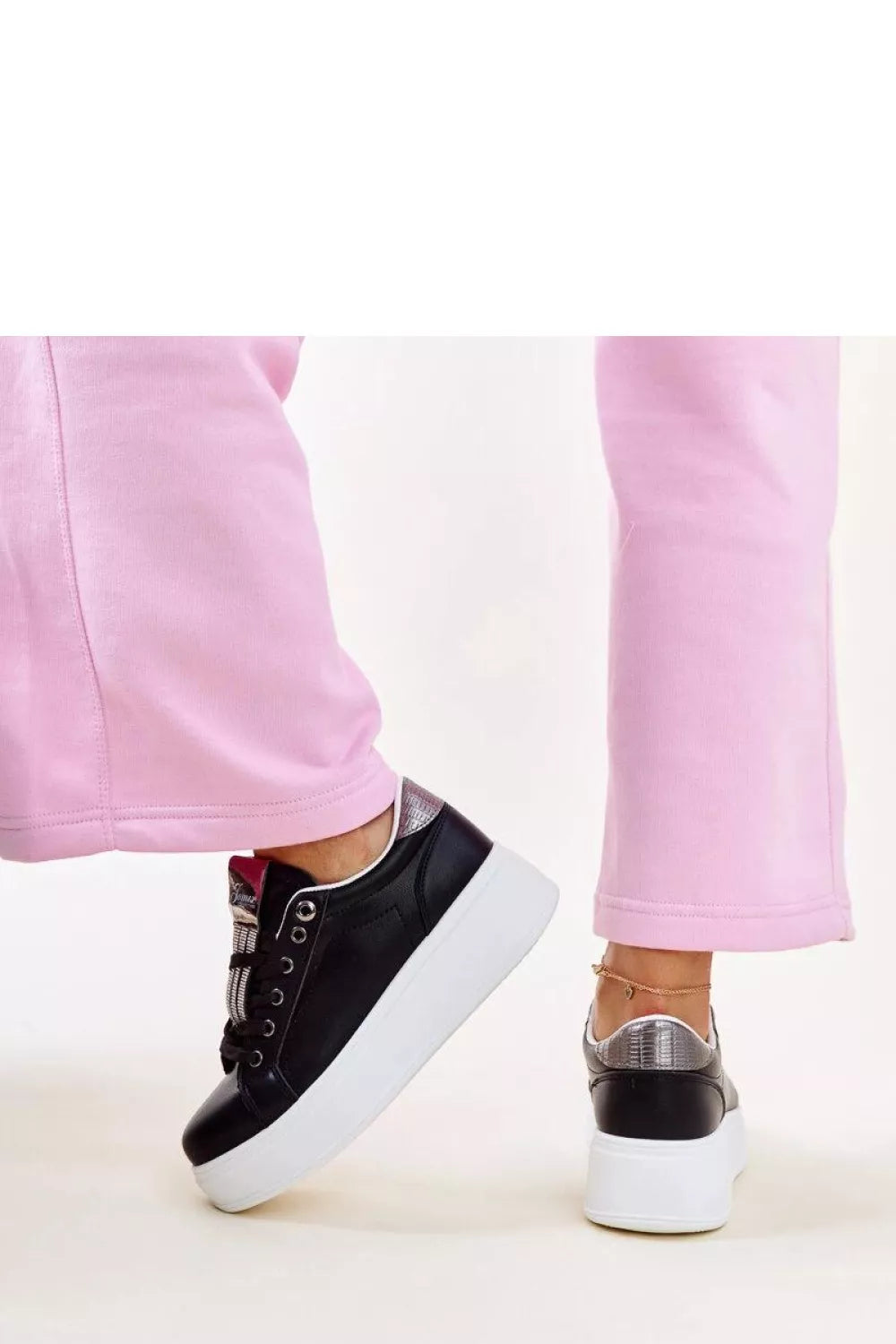 Sportiniai batai, modelis 207279 Solea