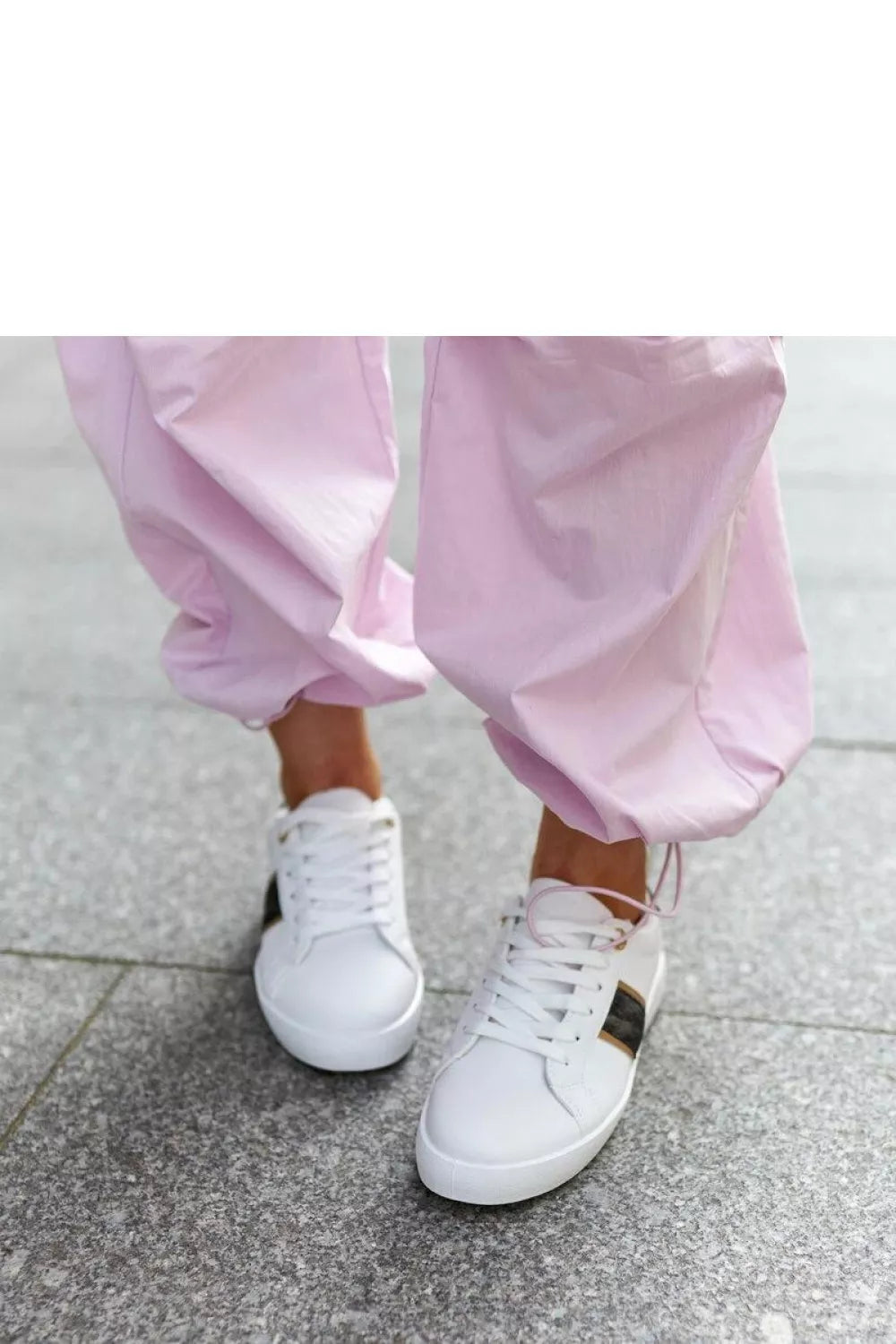 Kedai modelis 207302 Solea