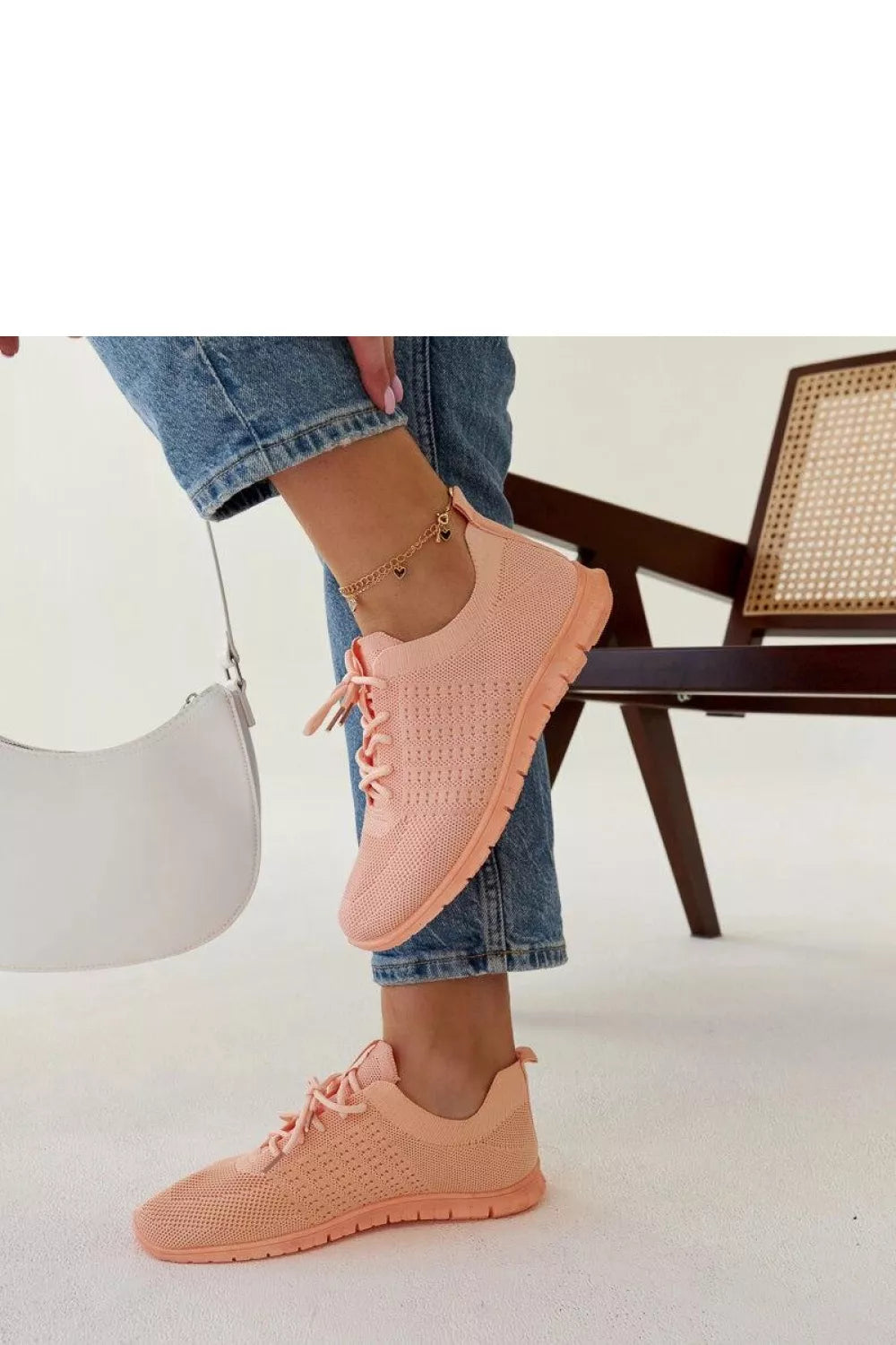 Sportbačiai, modelis 207523 Solea