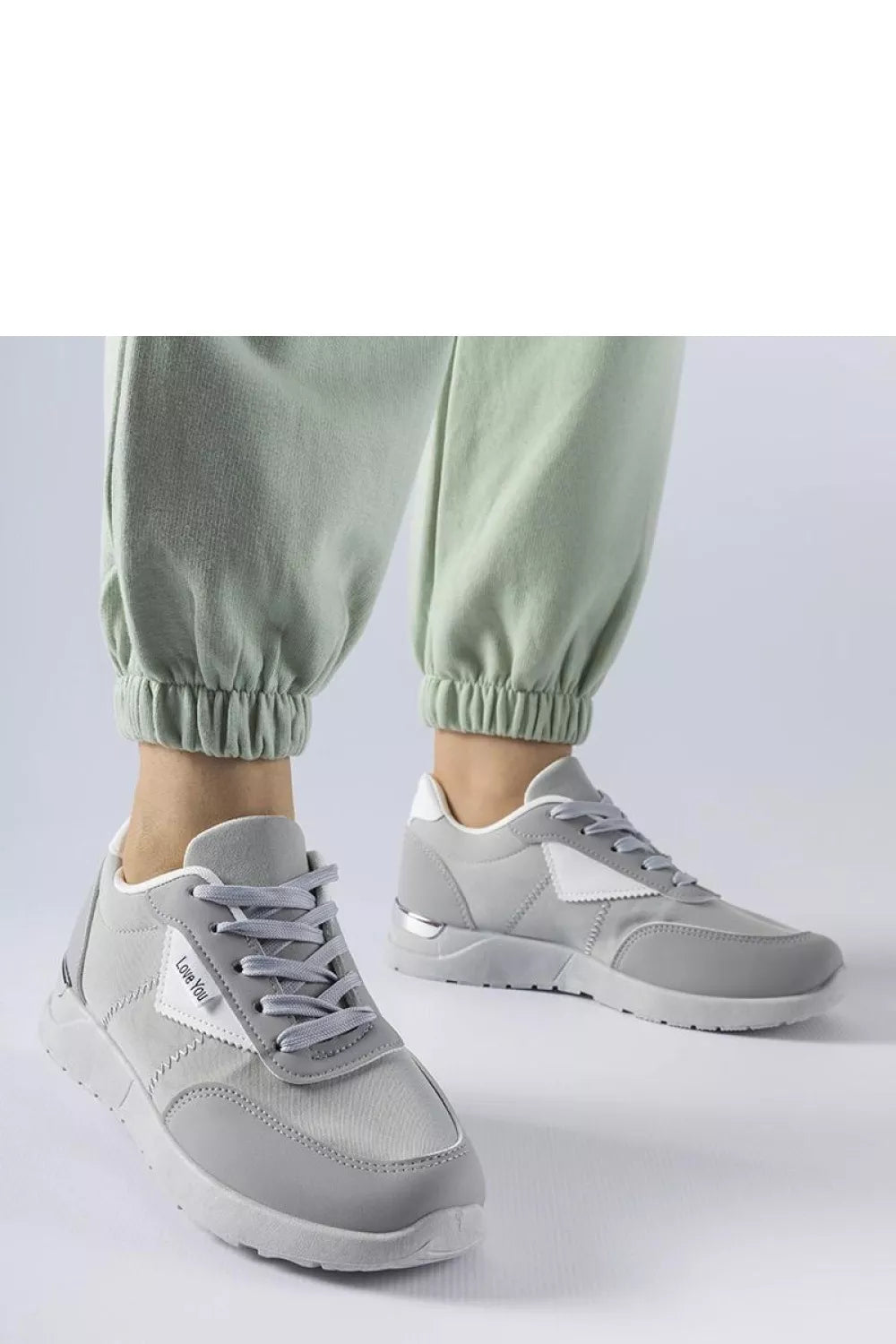 Sportbačiai, modelis 207632 Solea