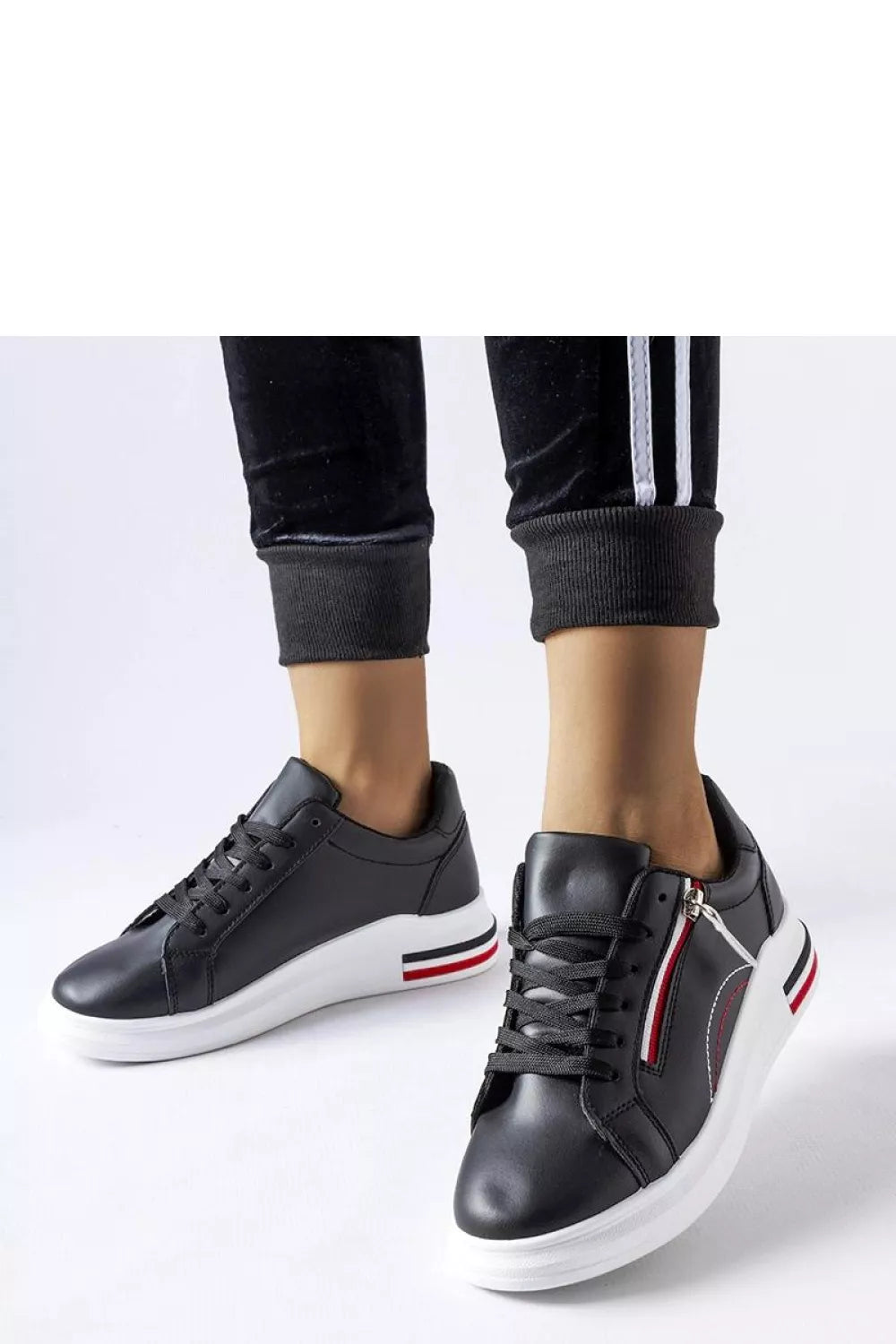 Sportbačiai, modelis 207687 Solea