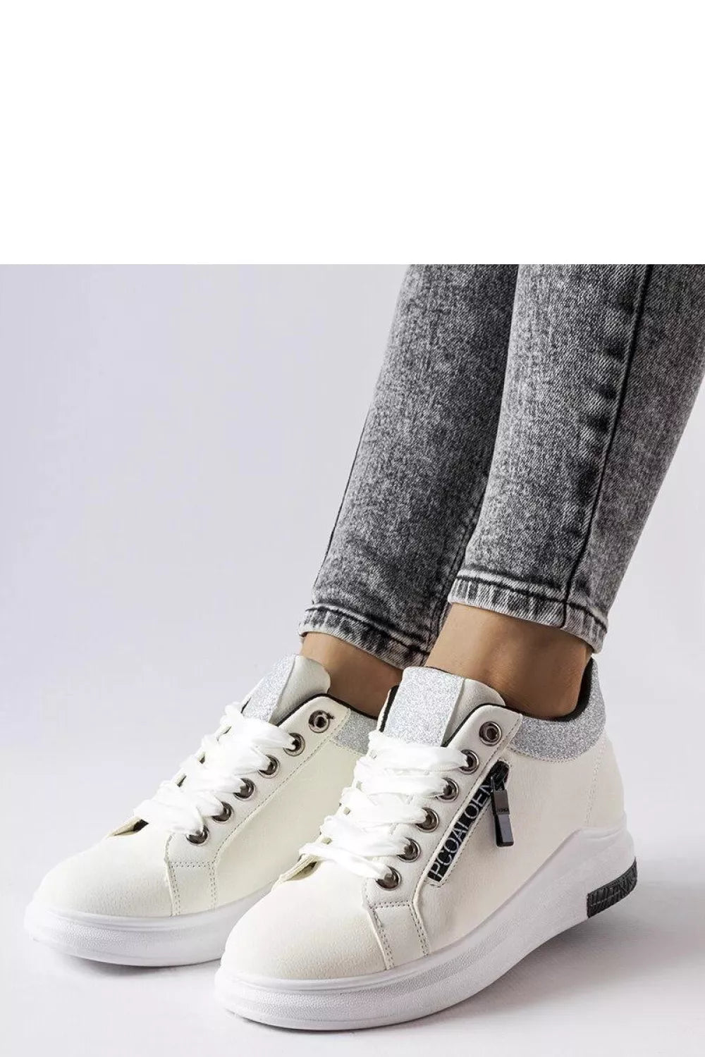 Sportbačiai, modelis 207744 Solea