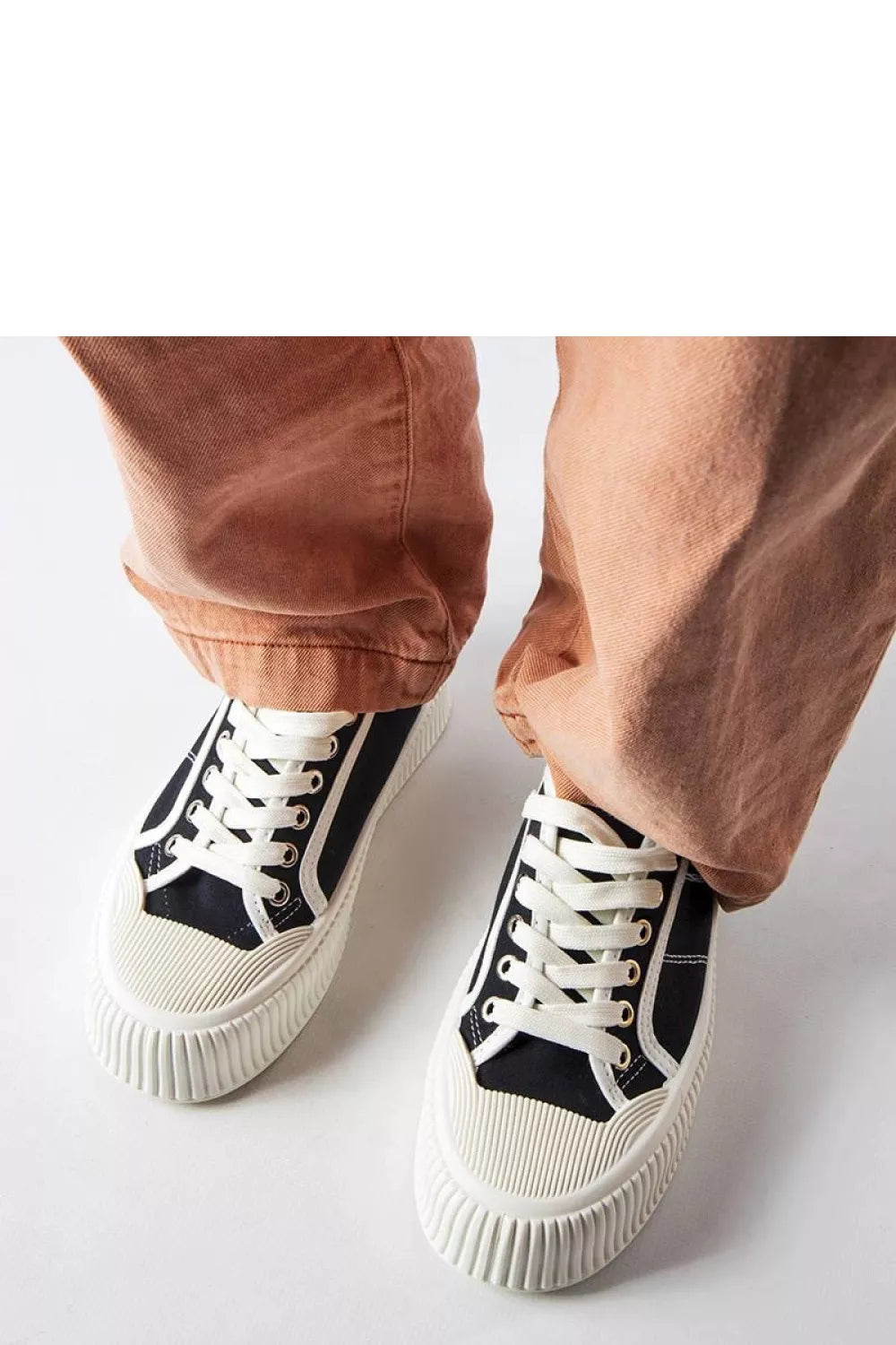 Sportbačiai, modelis 207841 Solea