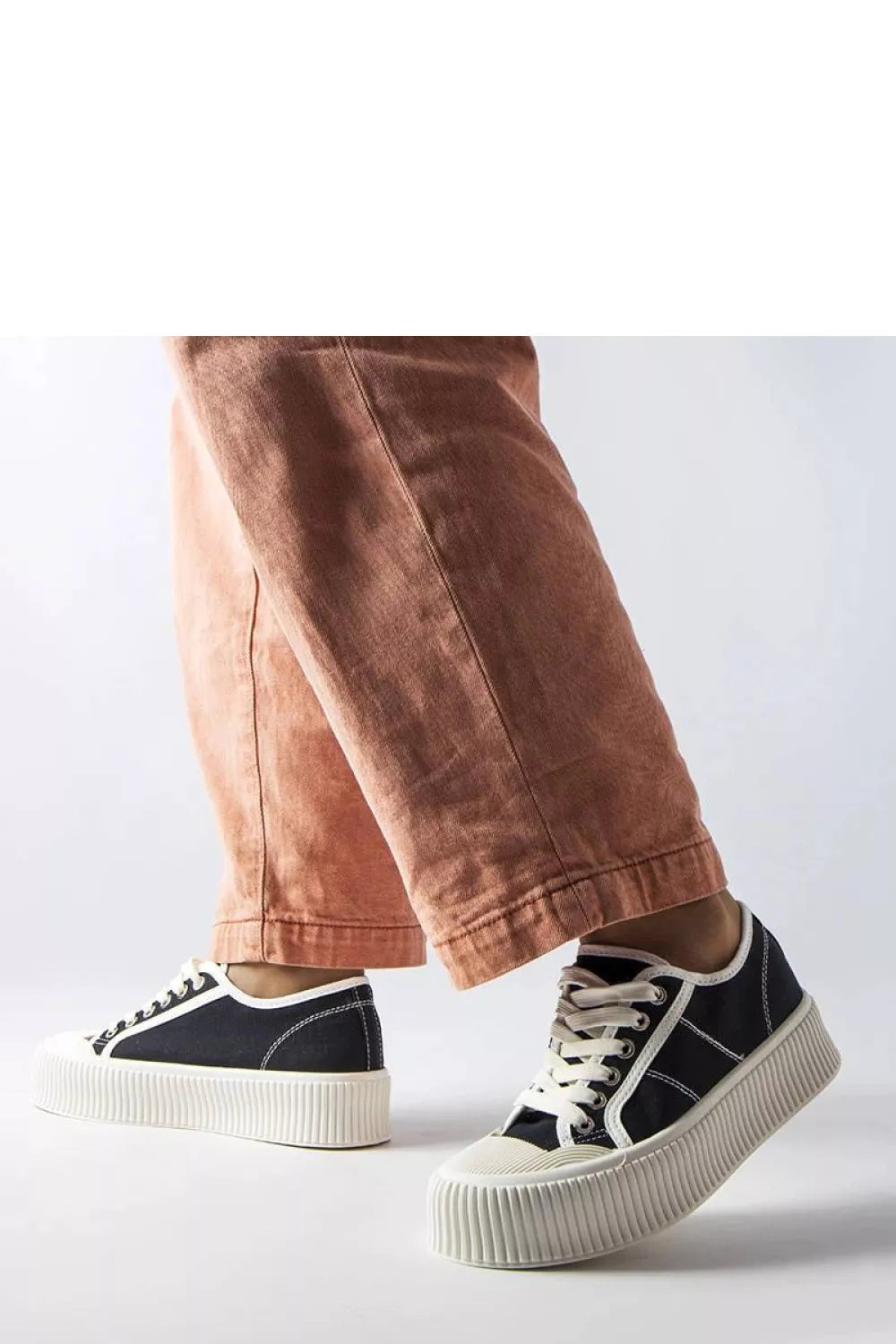 Sportbačiai, modelis 207841 Solea