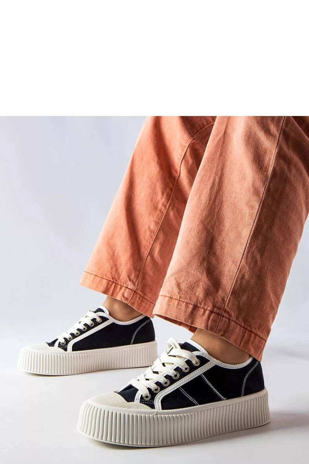 Sportbačiai, modelis 207841 Solea