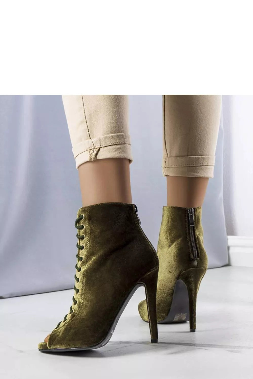 Auliniai batai su kulnais, modelis 208024 Solea