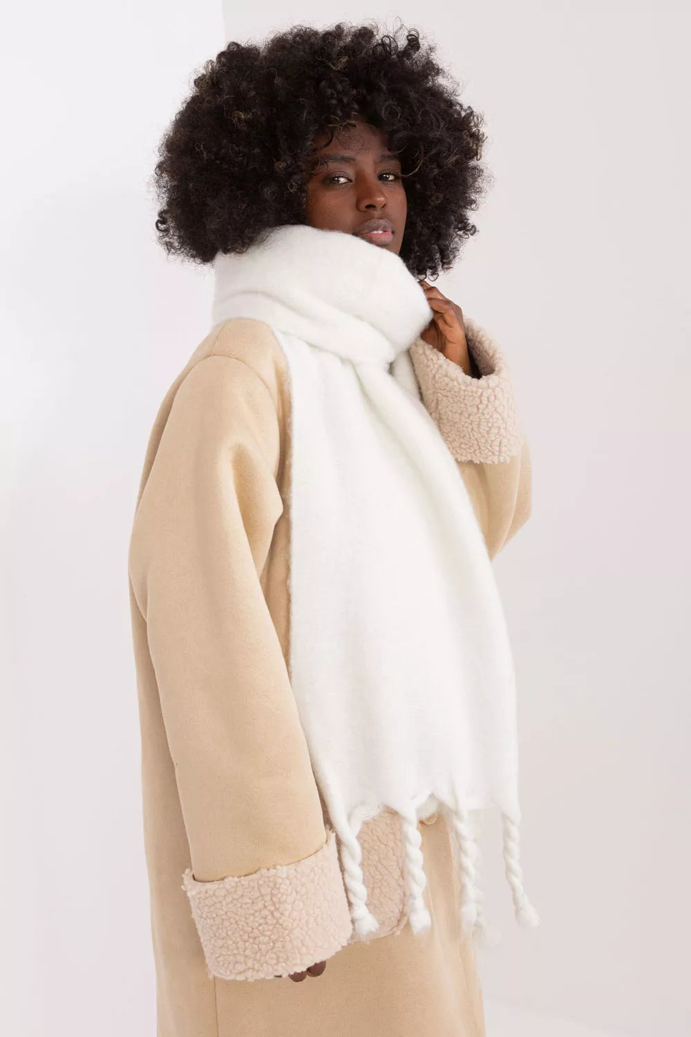 Šalis, modelis 208270 AT