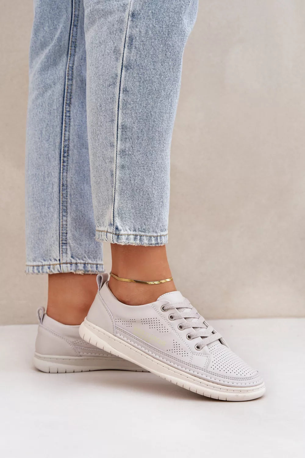 Sportbačiai, modelis 208321. Ženkite į stilių.