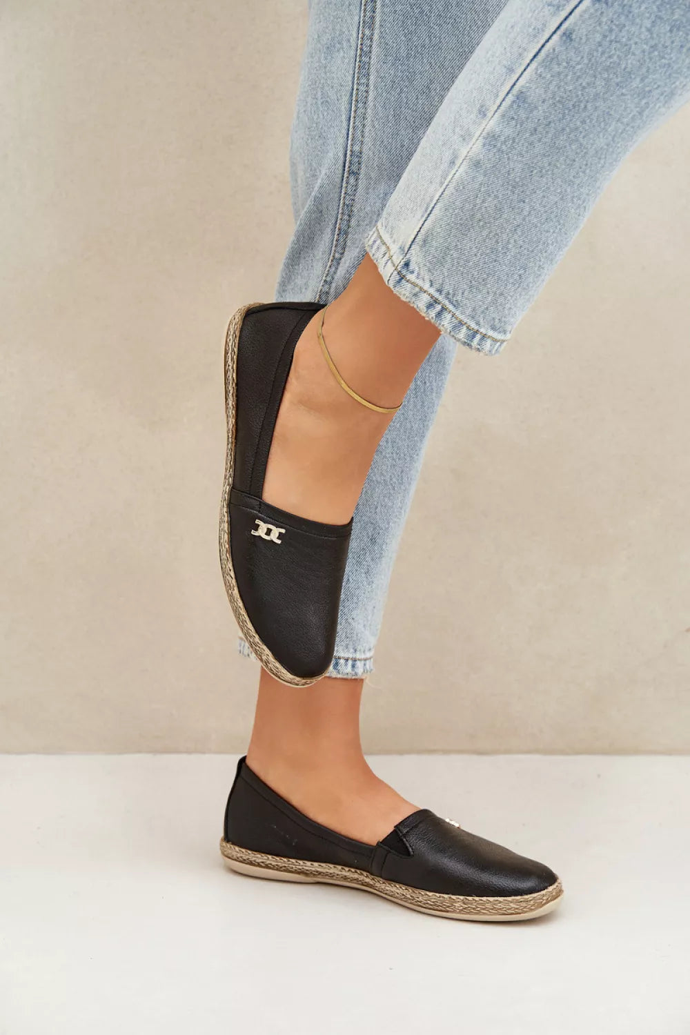 Espadrilių modelis 208329 – ženkite į stilių
