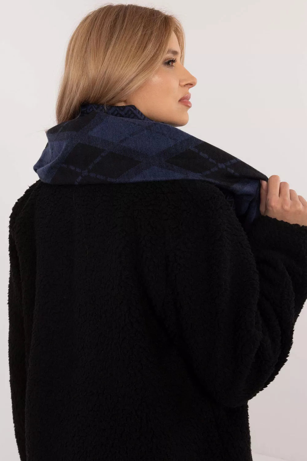 Kaklaskarė, modelis 208402 AT