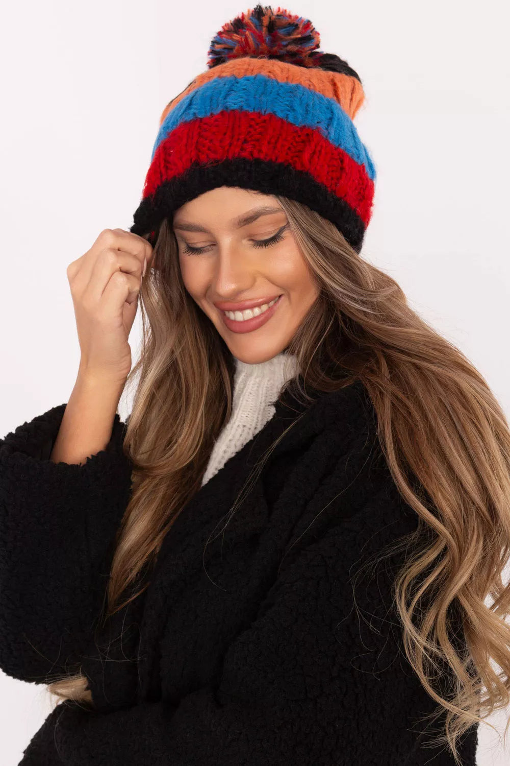 Kepis modelis 208414 AT