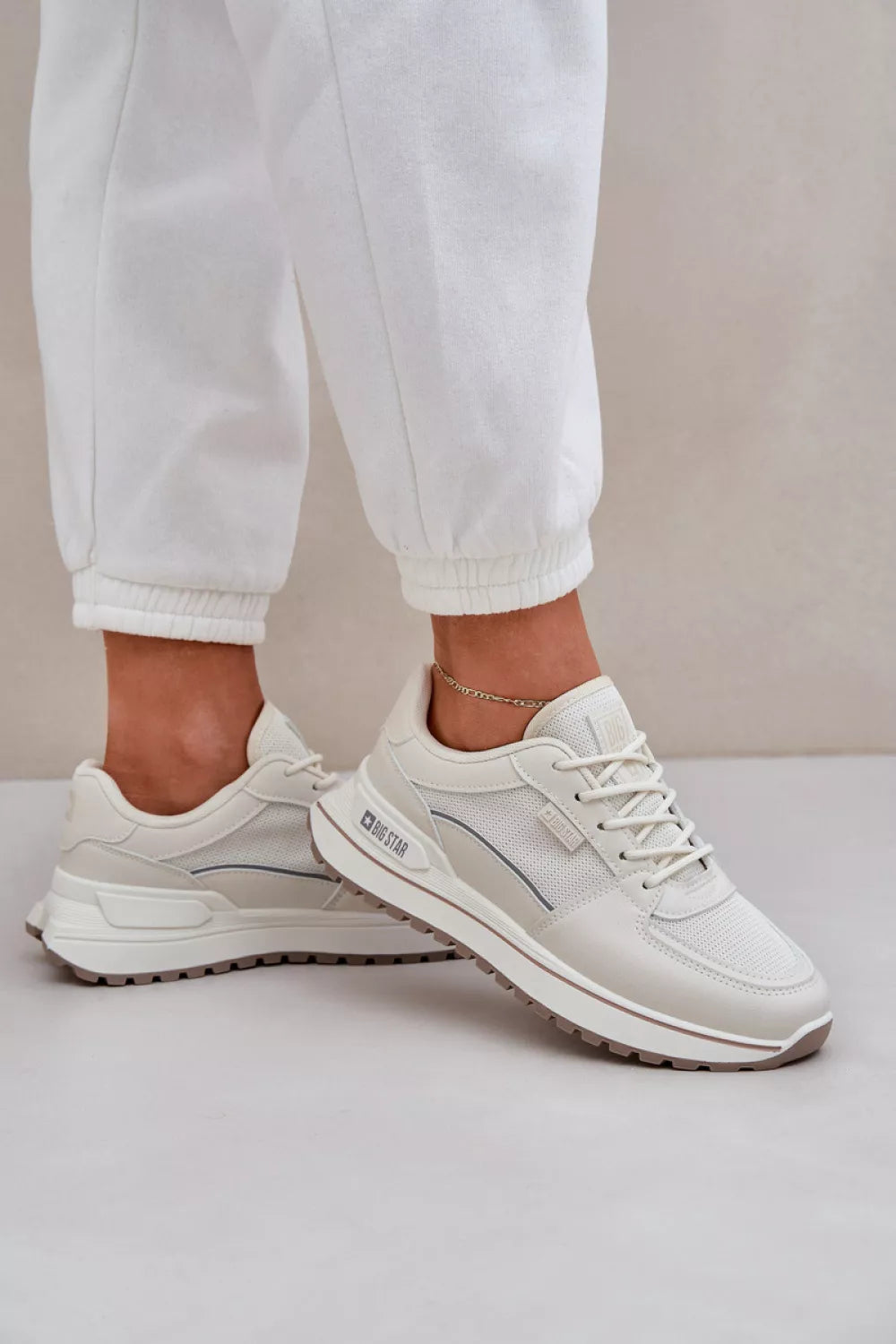 Sportiniai batai, modelis 208550. Ženkite į stilių.