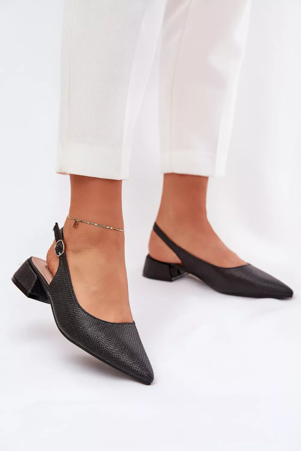 Aukštakulniai sandalai, modelis 209432. Ženkite į stilių.