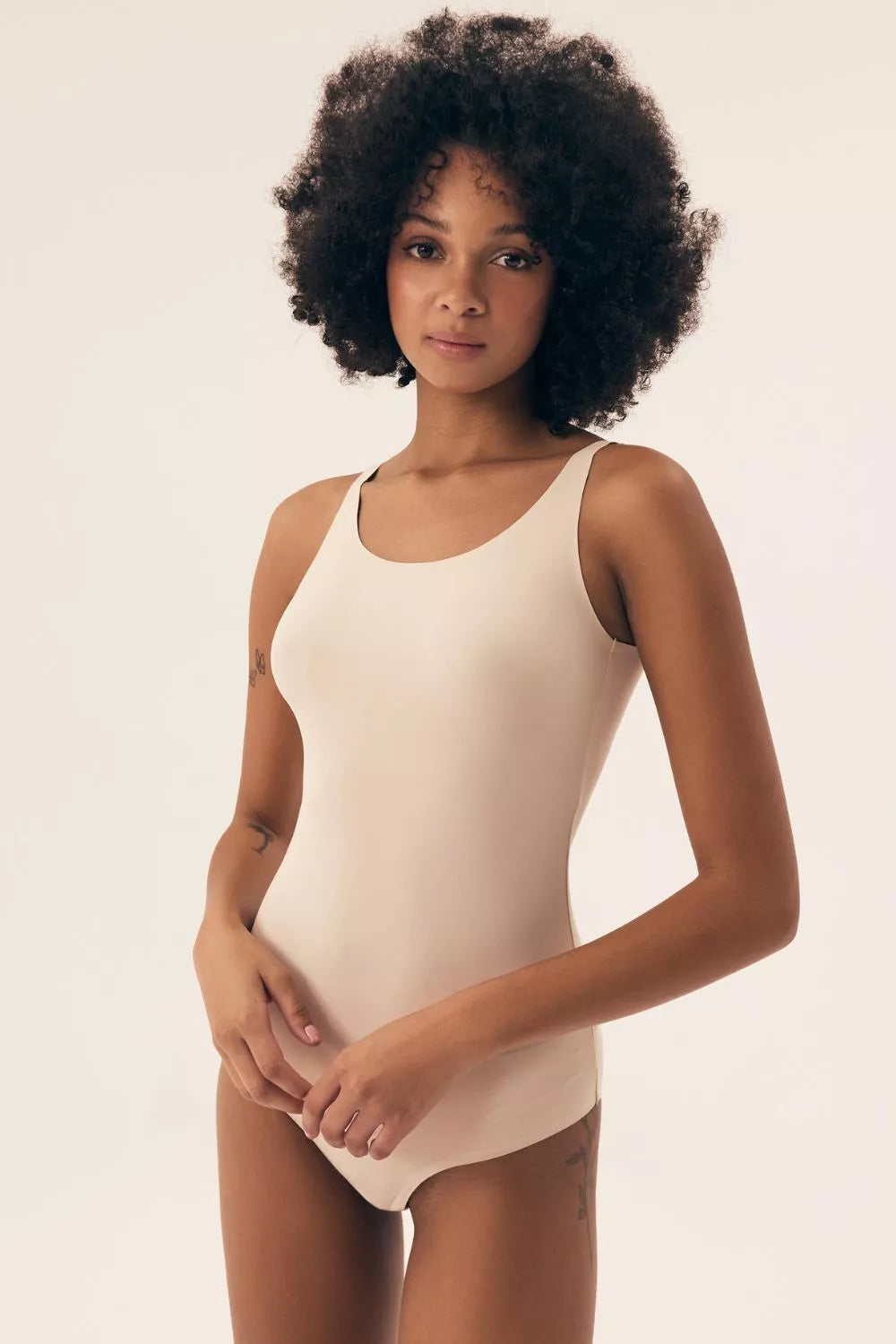 Koreguojantis apatinis trikotažas, modelis 209626, Henderson