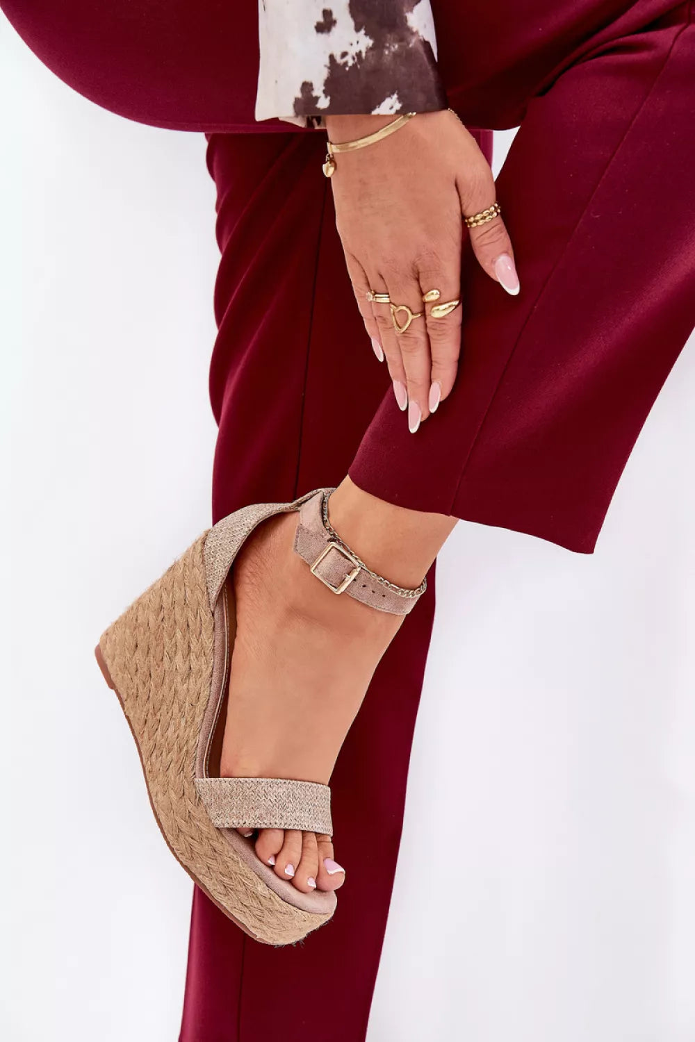 Įeikite į stilių su „Buskin“ modeliu 209911