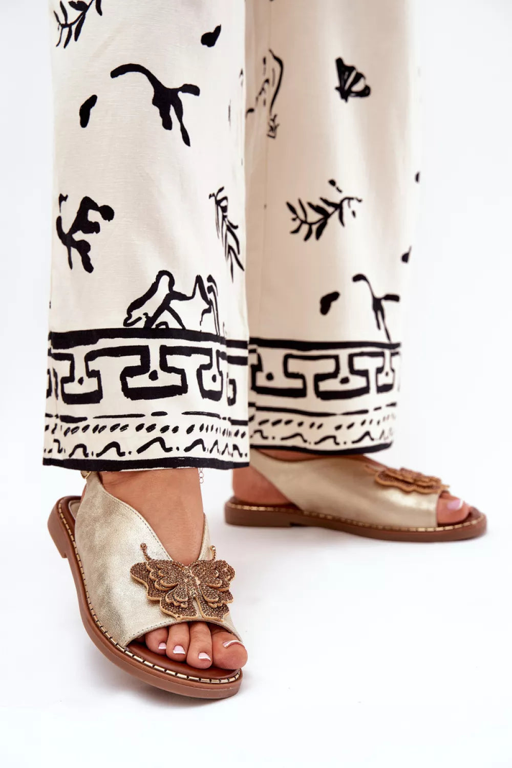 Basutės, modelis 210058. Ženkite į stilių