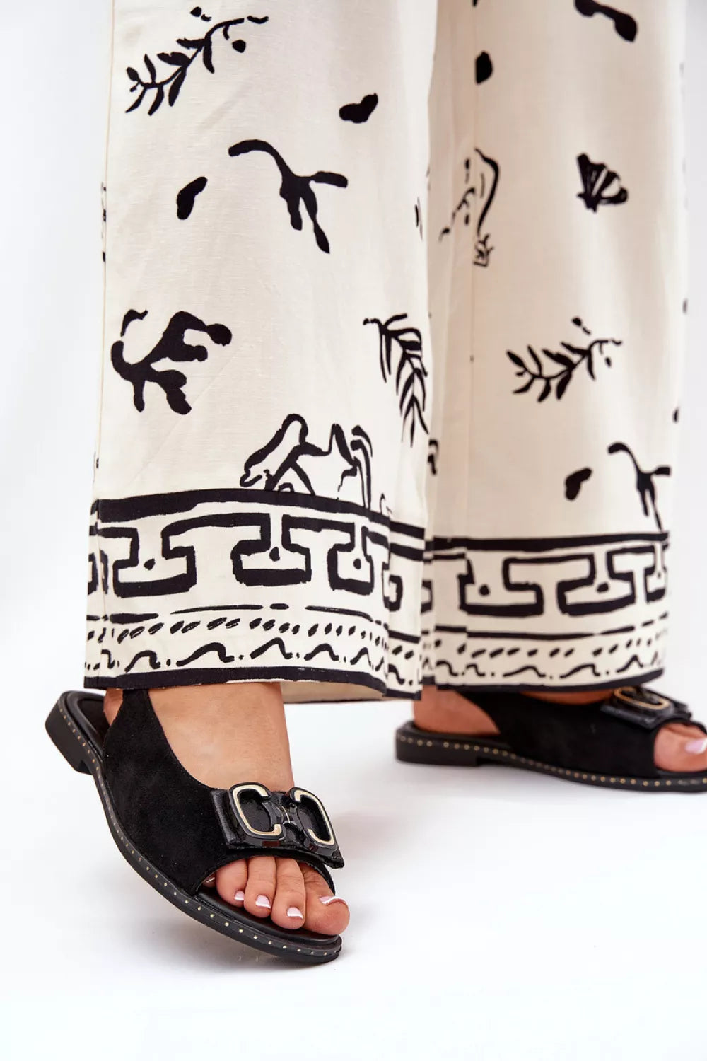 Basutės, modelis 210061. Ženkite į stilių