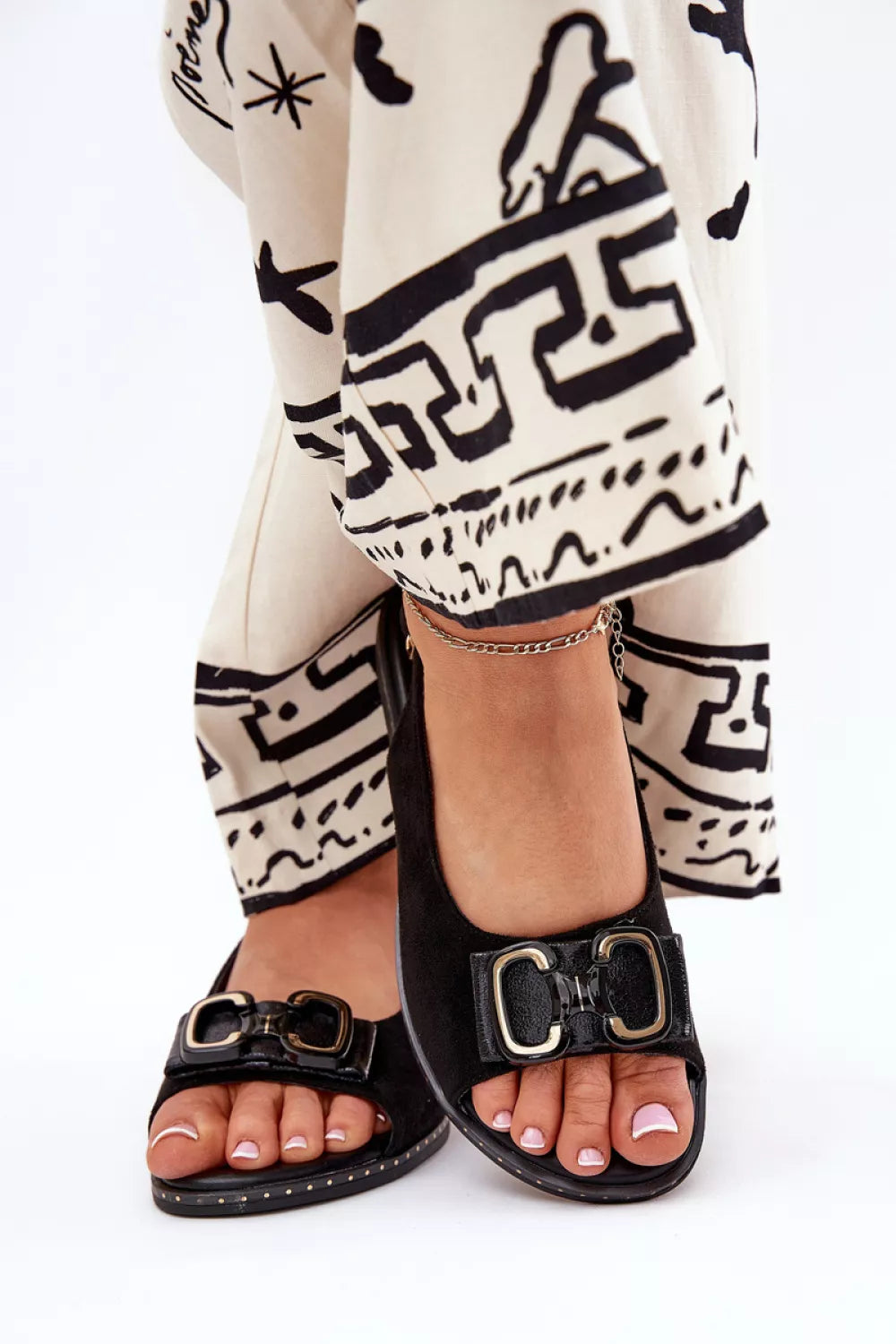 Basutės, modelis 210061. Ženkite į stilių