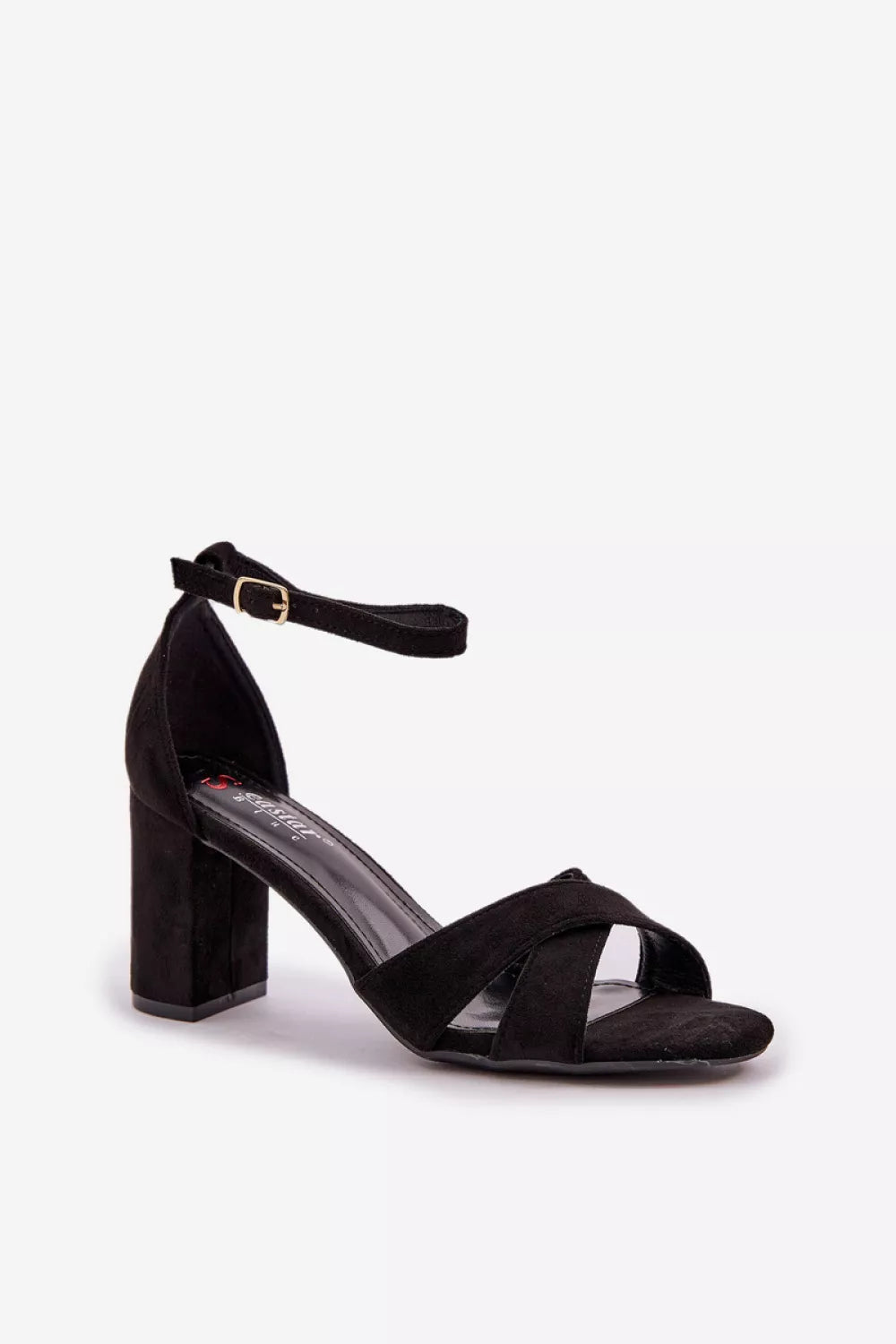 Basutės su kulnais, modelis 210152. Ženkite į stilių.