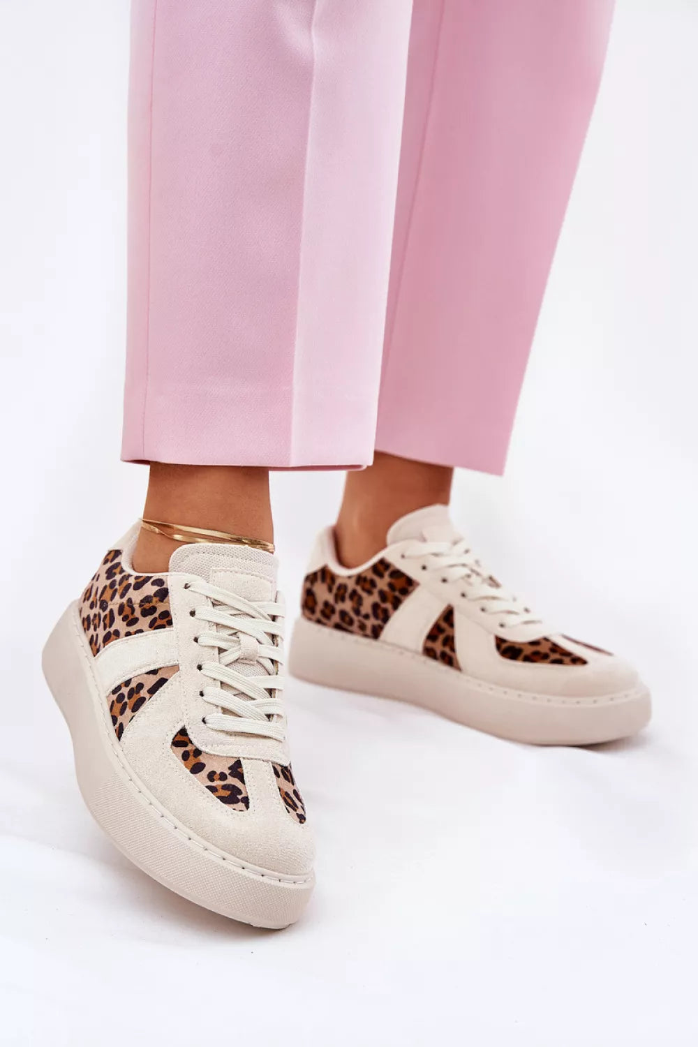 Sportiniai bateliai, modelis 211001. Ženkite į stilių.