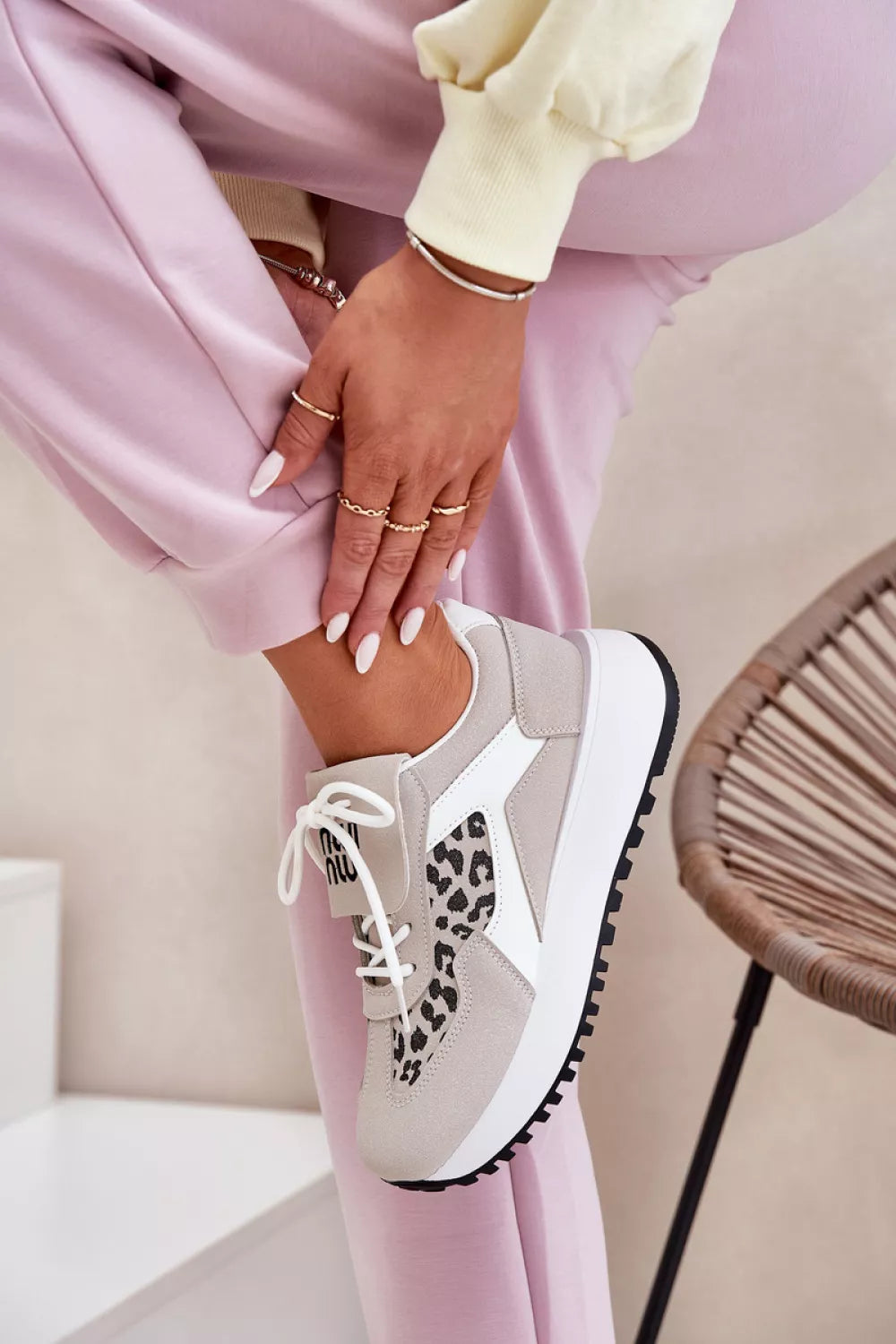 Sportiniai batai, modelis 211007. Ženkite į stilių