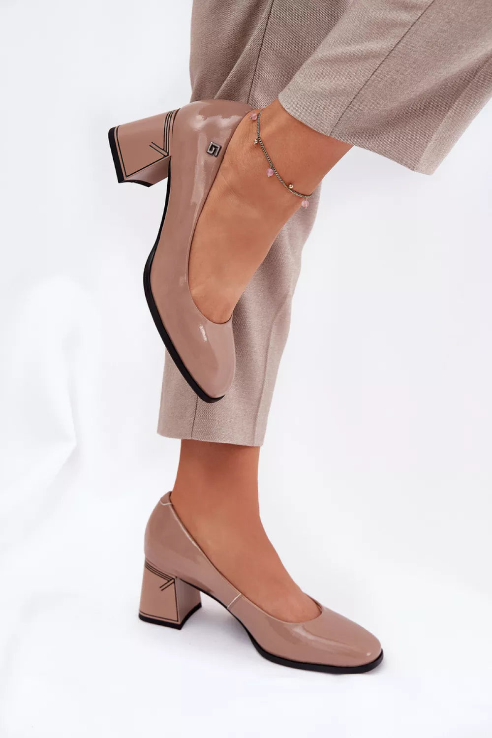 Elegantiški aukštakulniai modelis 211070 Ženkite į stilių